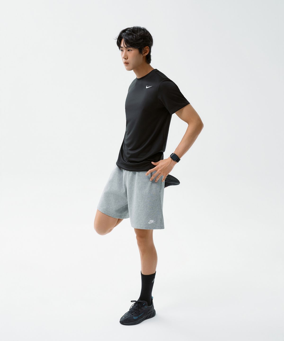 나이키(NIKE) 드라이 핏 트레이닝 티셔츠 M - 블랙:매트 실버 / IO1426-010