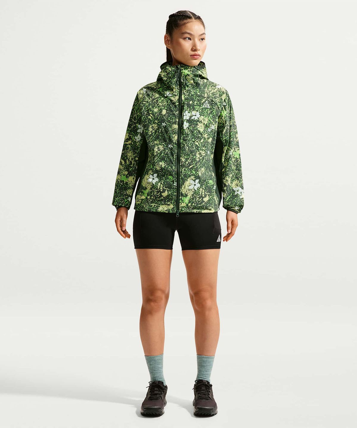 나이키(NIKE) ACG 드라이 핏 하이웨이스트 4인치 트레일 러닝 쇼츠 W - 블랙:서밋 화이트 / IO9644-010