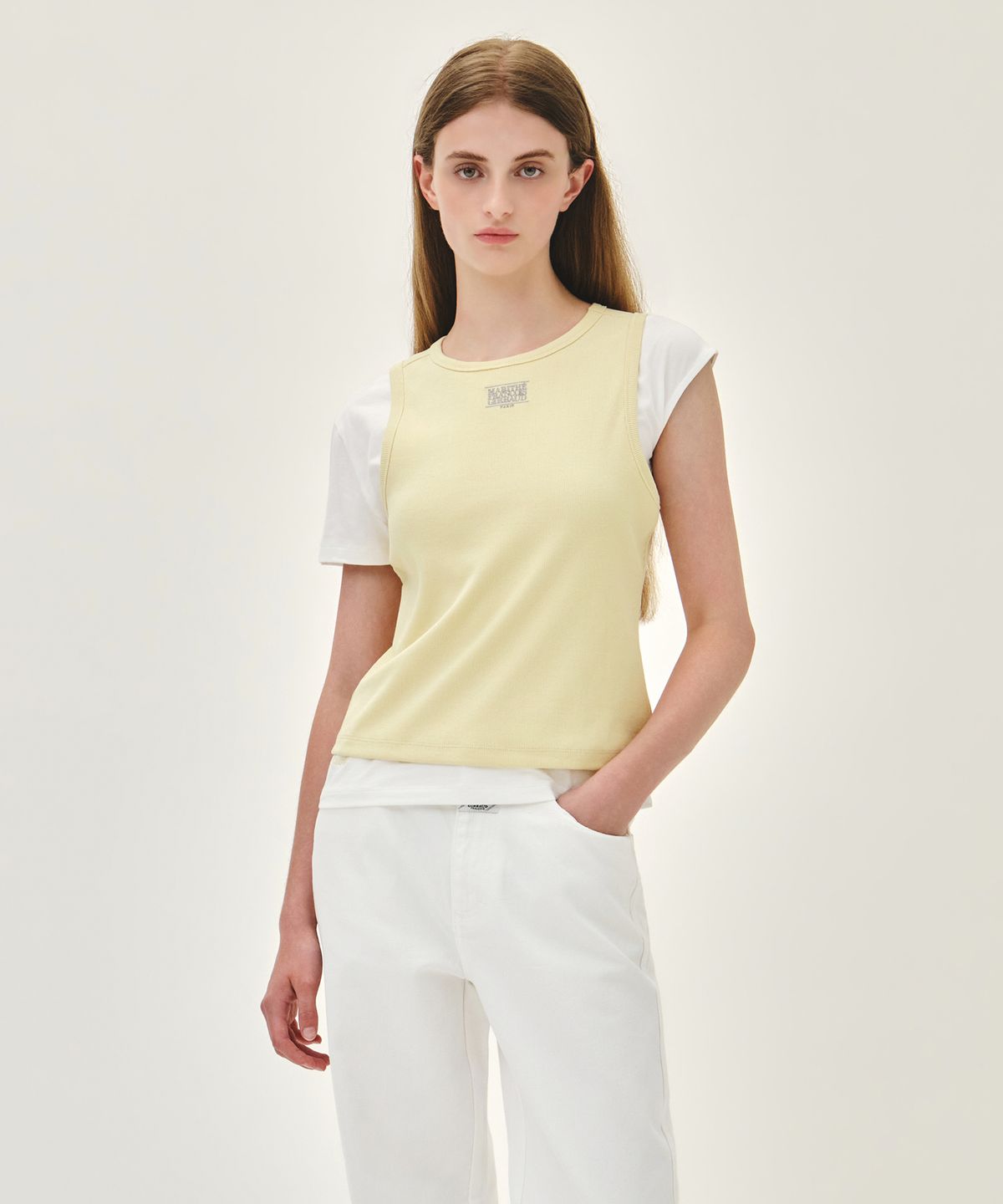 마리떼 프랑소와 저버(MARITHÉ + FRANҪOIS GIRBAUD) W SMALL CLASSIC LOGO ONE SHOULDER LAYERED TEE ivory