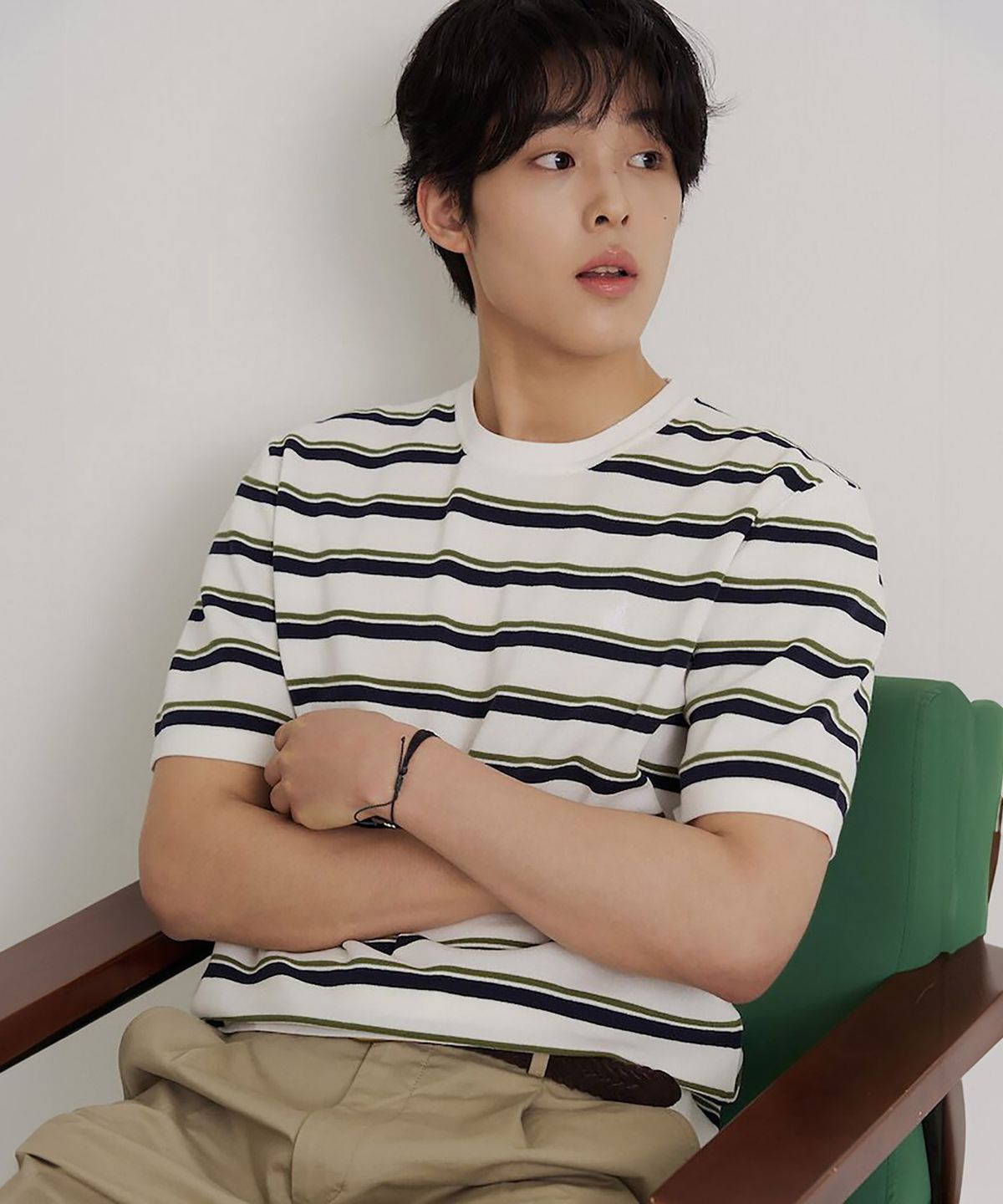빈폴 멘(BEANPOLE MEN) 스트라이프 라운드 니트  아이보리