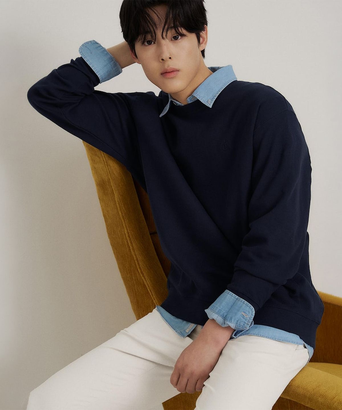 빈폴 멘(BEANPOLE MEN) 텍스처 라운드넥 긴소매 티셔츠  네이비