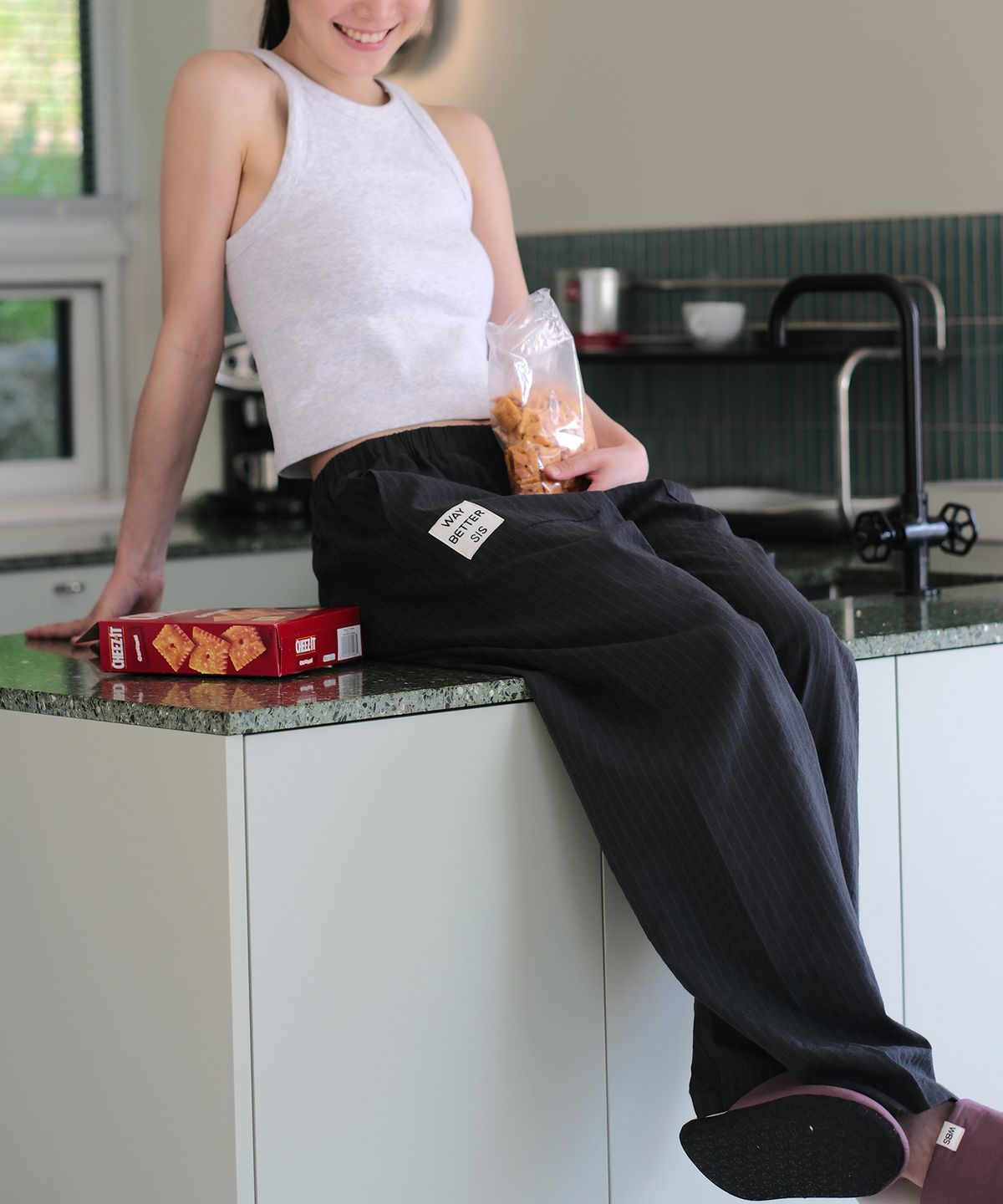 웨이베러시스(WAYBETTERSIS) Homely Pants (Black Stripe)