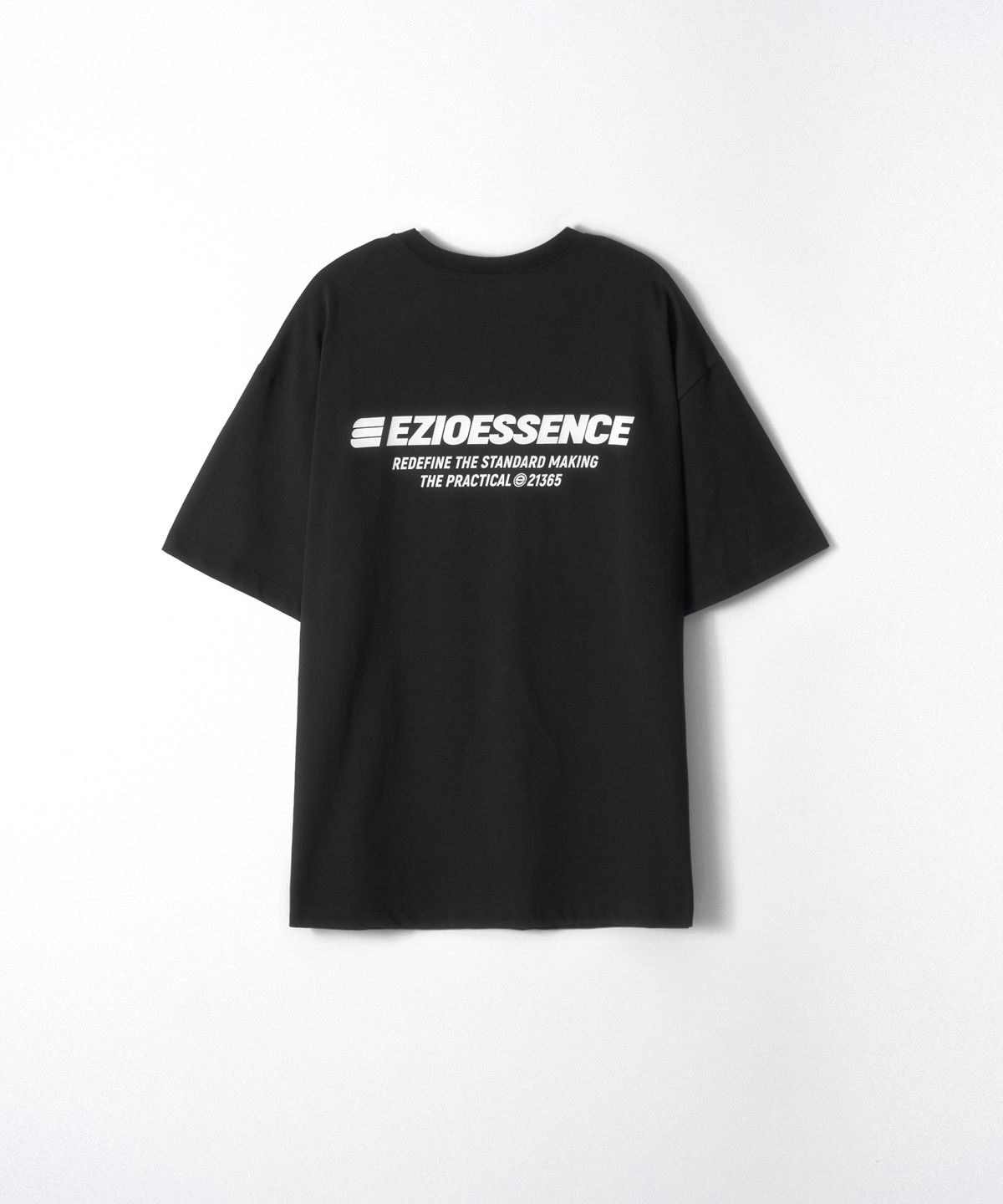 이지오(EZIO) Essential Logo T-shirt_Black