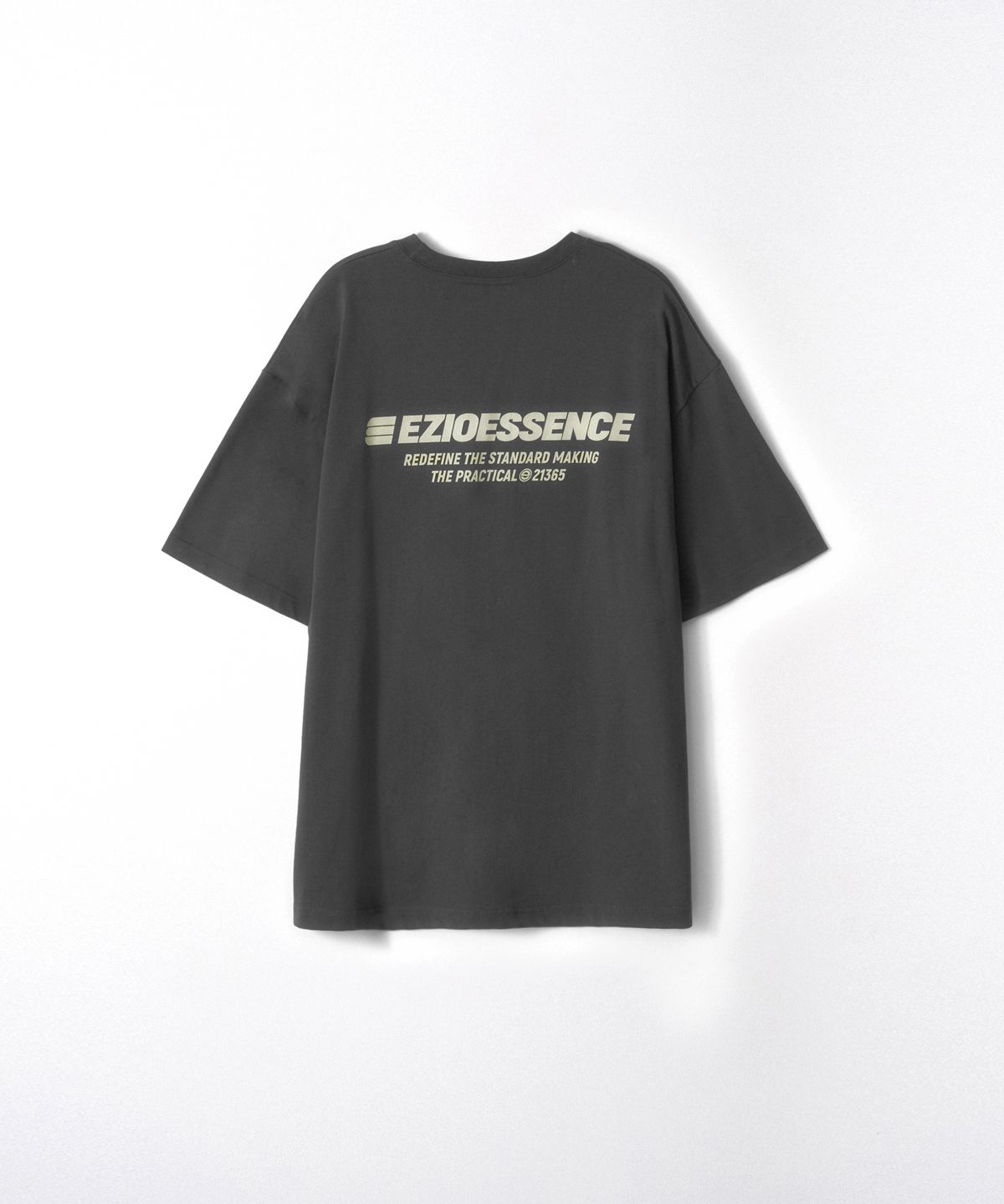 이지오(EZIO) Essential Logo T-shirt_Charcoal