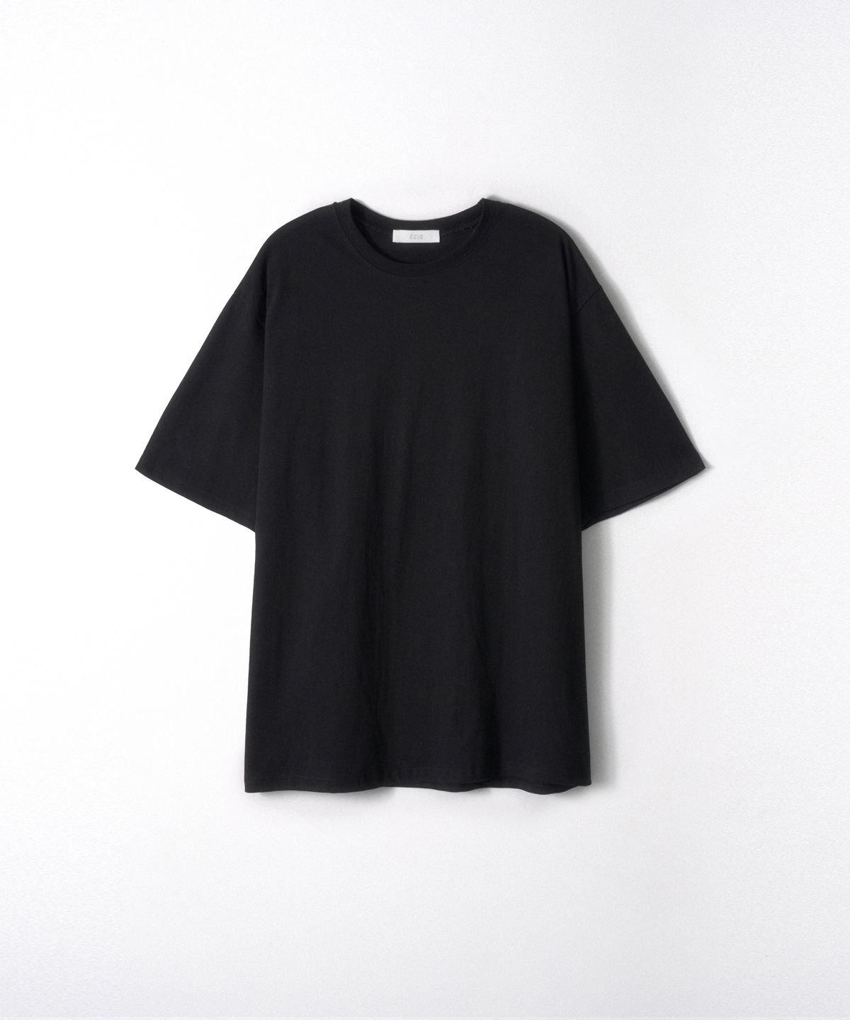 이지오(EZIO) Essential T-shirt_Black