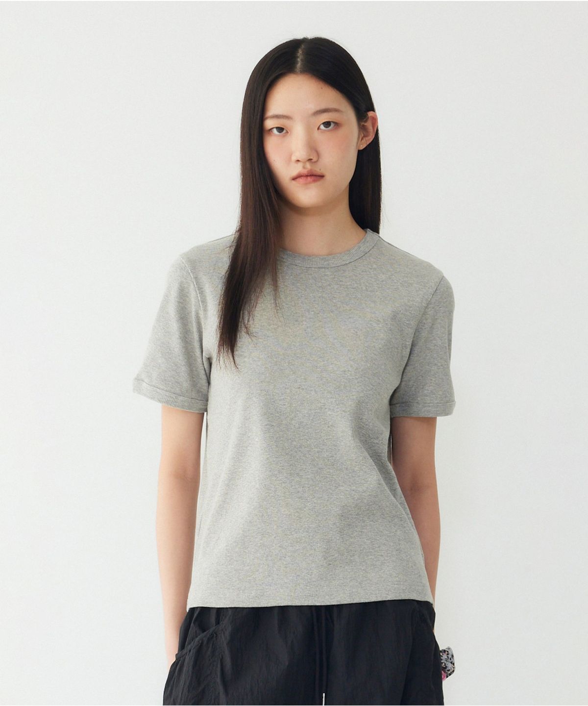 스튜디오 톰보이(STUDIO TOMBOY) 에센셜 골지 슬림핏 반팔 티셔츠_멜란지 그레이 91F6222783
