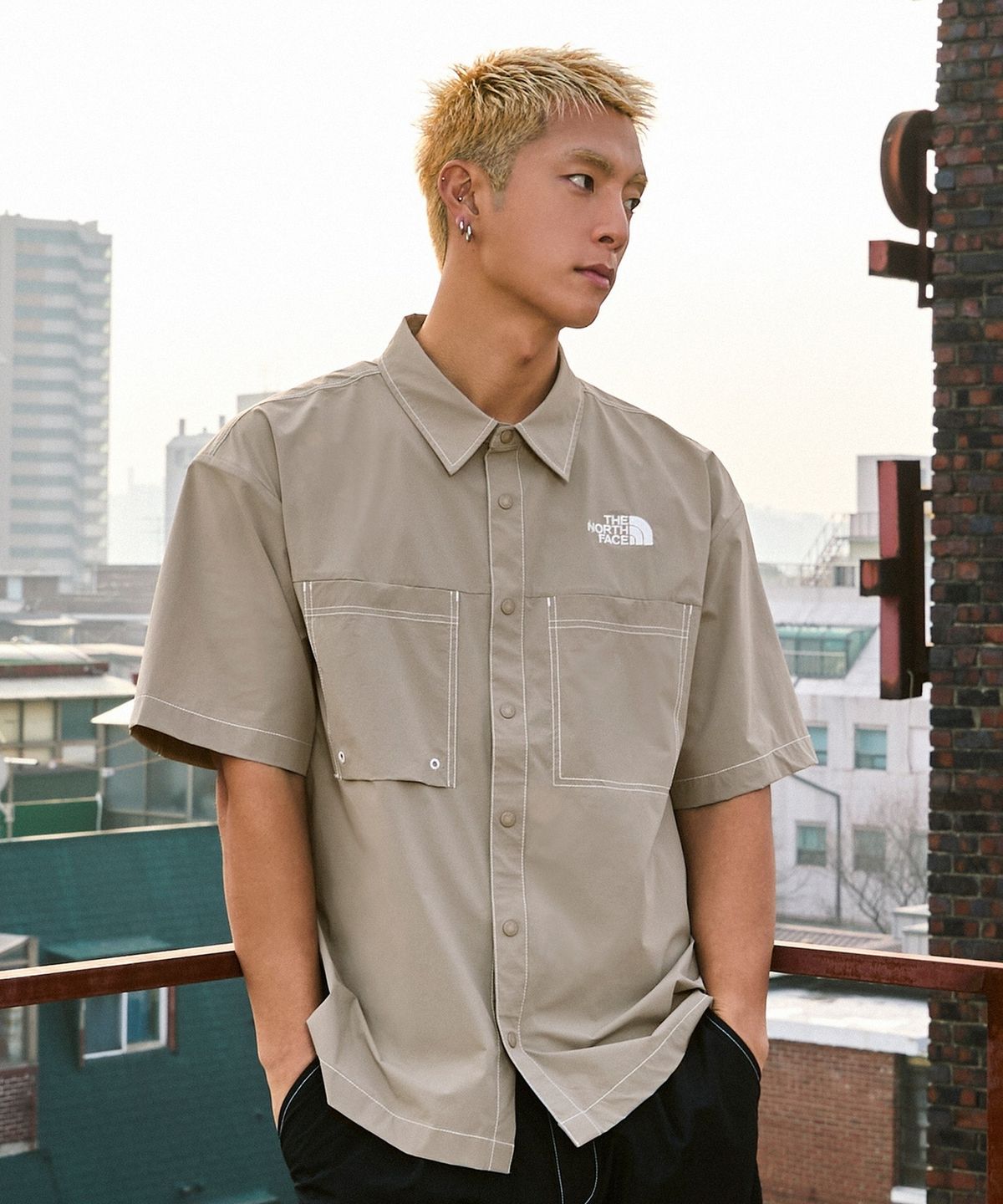 노스페이스(THE NORTH FACE) NH8SS01L 아이스펄스 셔츠 LATTE