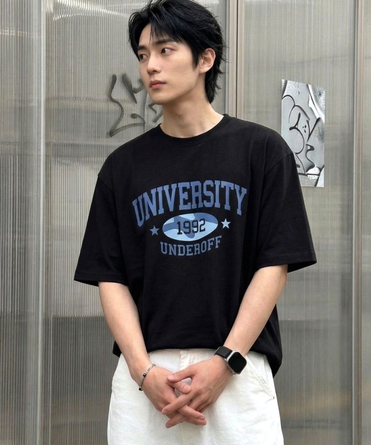 언더오프(UNDEROFF) 오버핏 크루넥 유니버시티카모 반팔 티셔츠 블랙블루