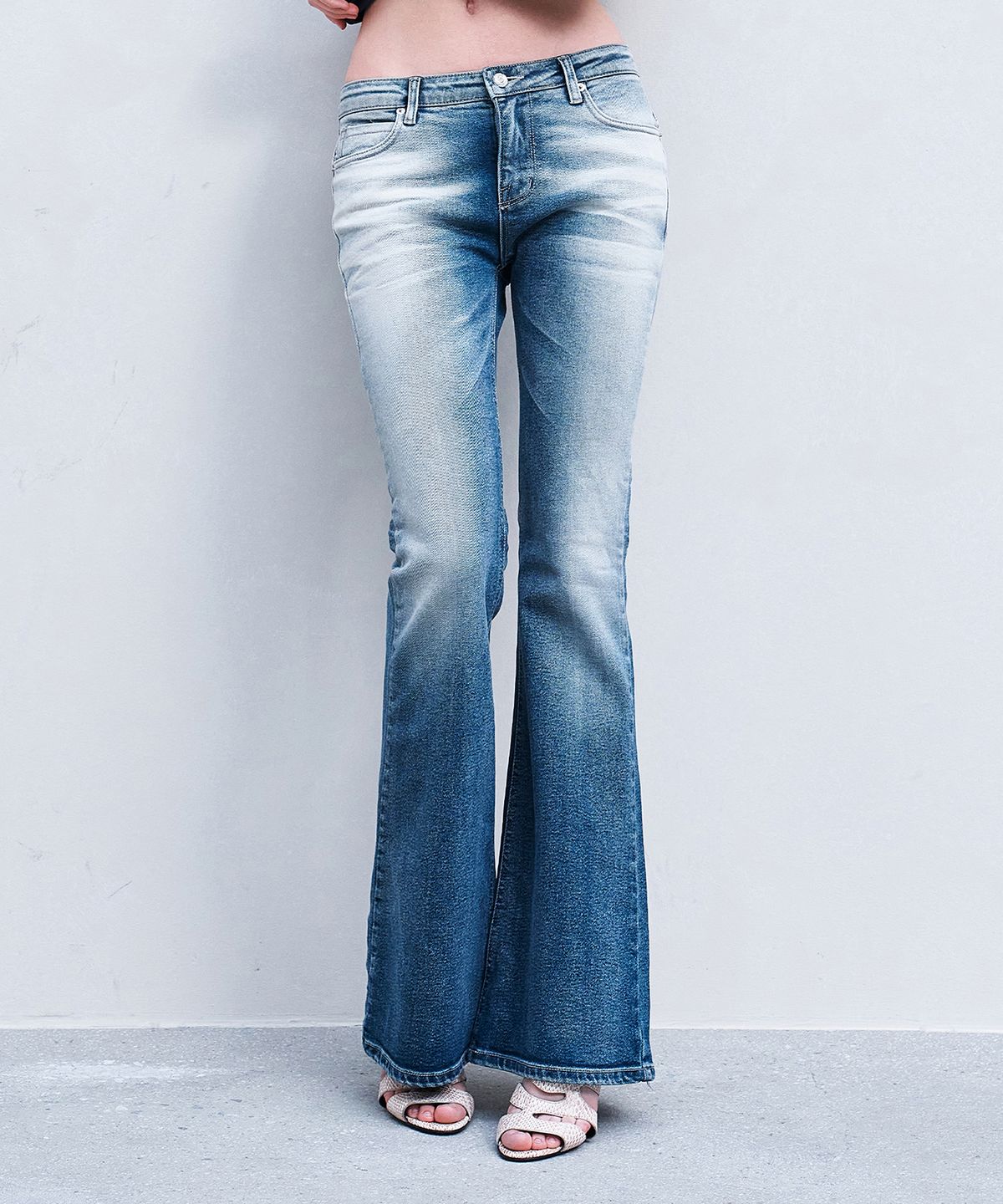 2000아카이브스(2000ARCHIVES) ASHY JEANS (BLUE)