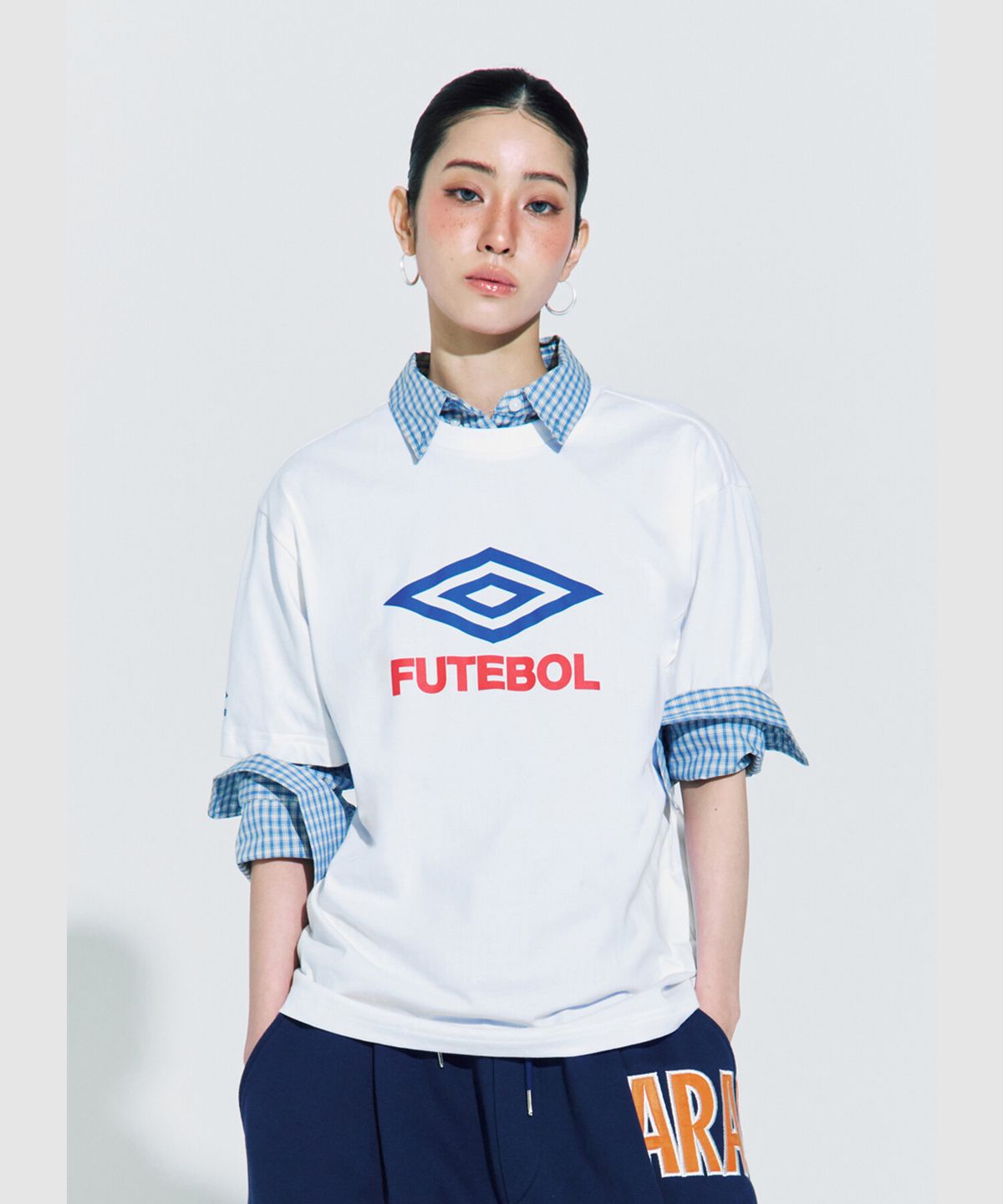 엄브로(UMBRO) HBL 풋볼 푸치보우 베이직 반팔 티셔츠 화이트 UR221CRS53