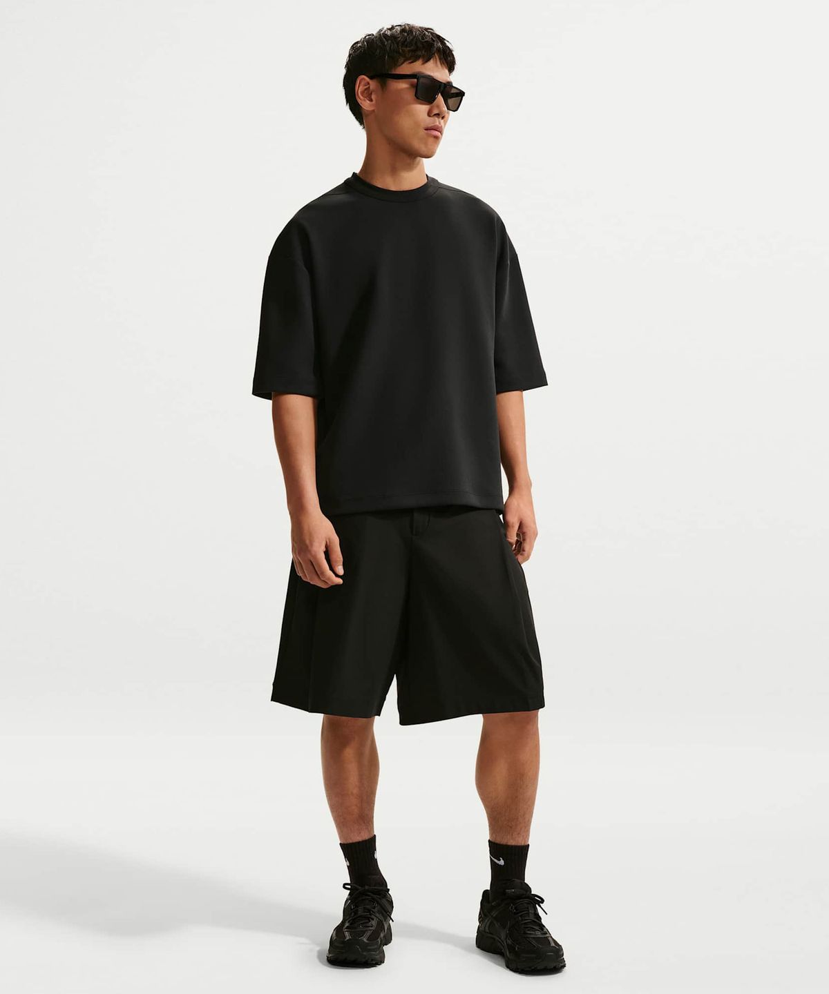 나이키(NIKE) 24.7 퍼펙트스트레치 드라이 핏 UV 8인치 쇼츠 M - 블랙:다크 스모크 그레이 / IF2775-010