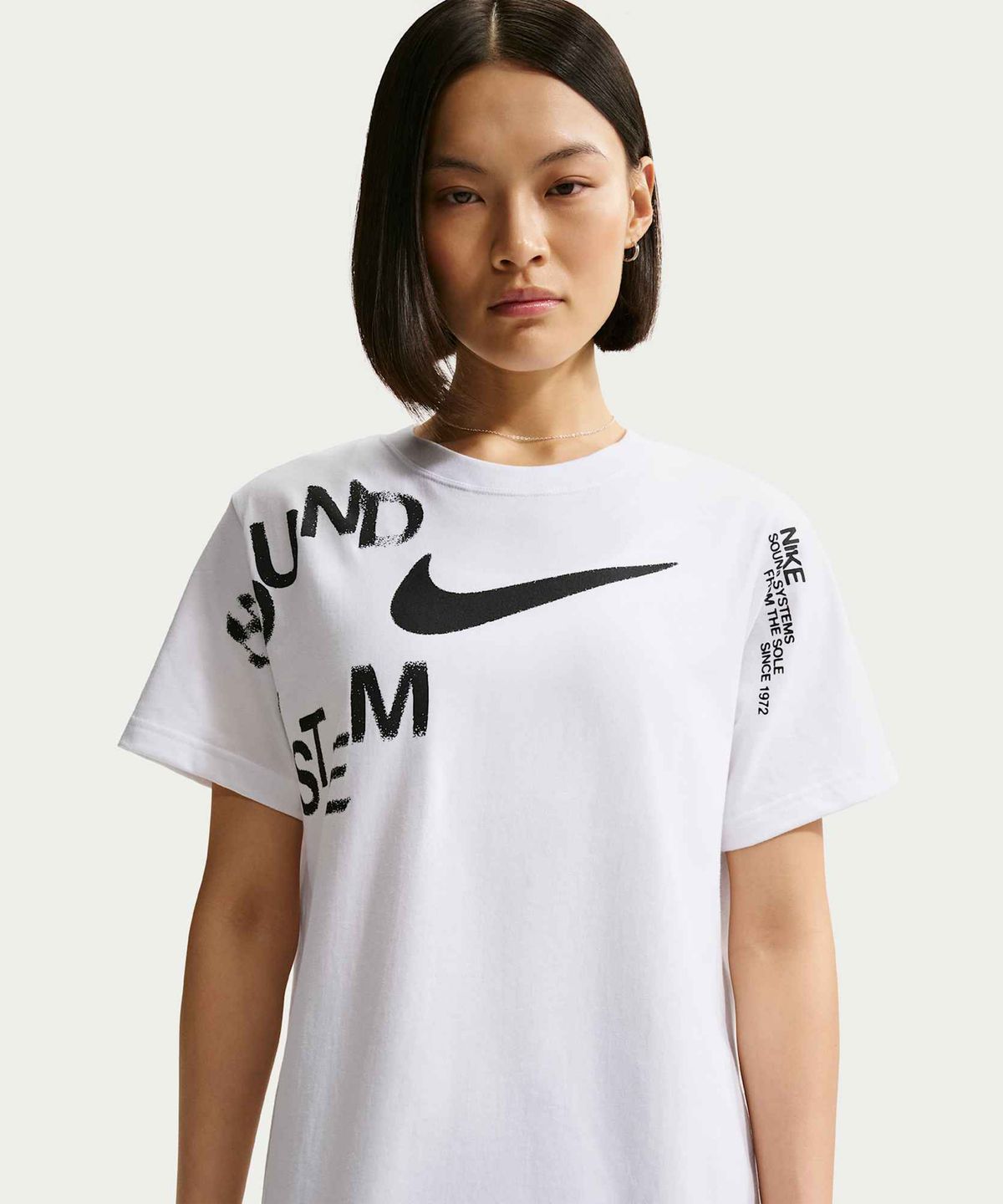 나이키(NIKE) 스포츠웨어 클래식 오버사이즈 티셔츠 W - 화이트 / IR7852-100