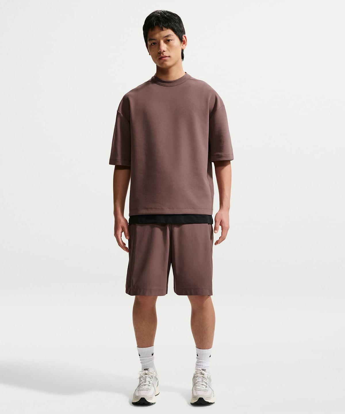 나이키(NIKE) 24.7 퍼펙트스트레치 드라이 핏 UV 8인치 쇼츠 M - 타투:블랙:버건디 크러시 / IF2775-502