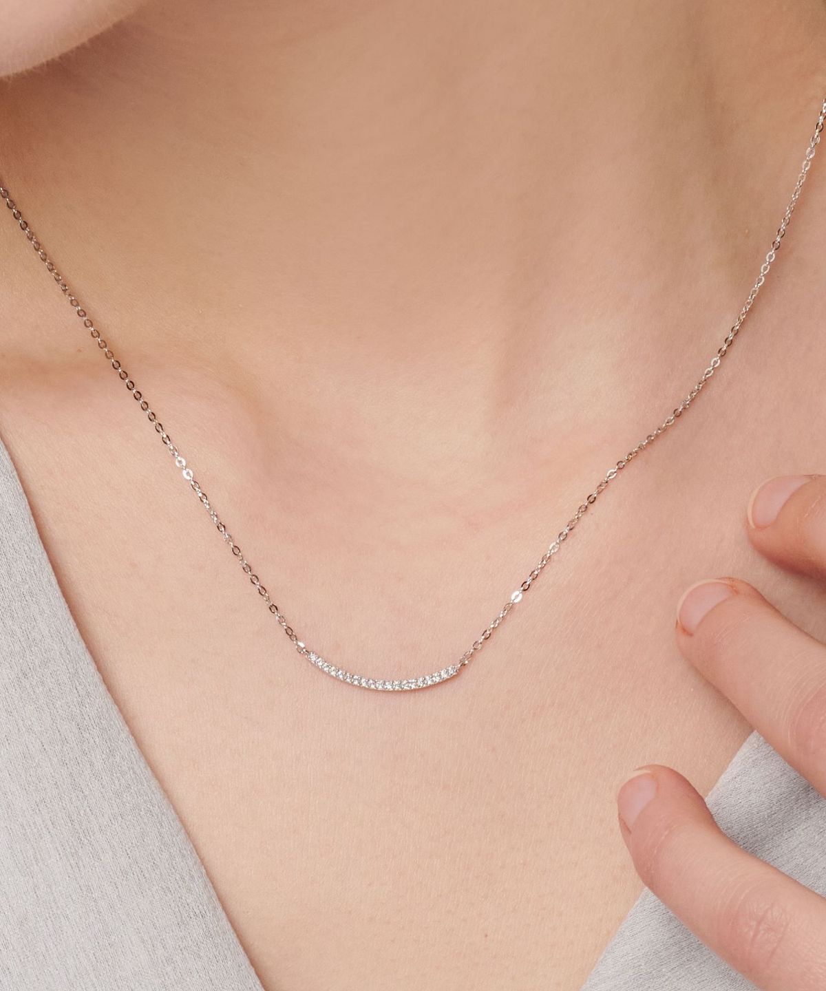 러비앤비(LOVEENB) [14K gold] 랩다이아 스윙 스틱 목걸이