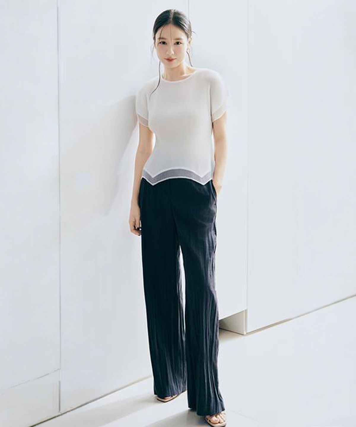 셀렙샵에디션(CELEBSHOP EDITION) 26SS 린넨블렌디드 핸드플리츠 팬츠