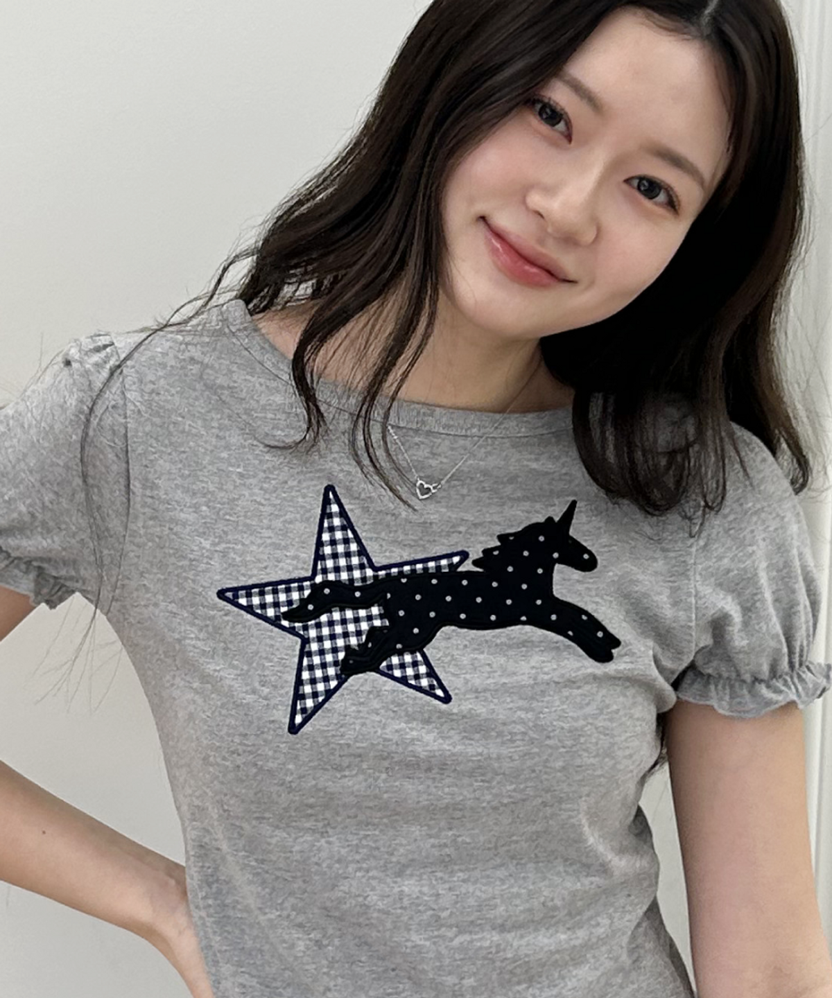로긴 앤 로지(ROGIN N ROSIE) Starry Unicorn patch T-shirt Melange Gray