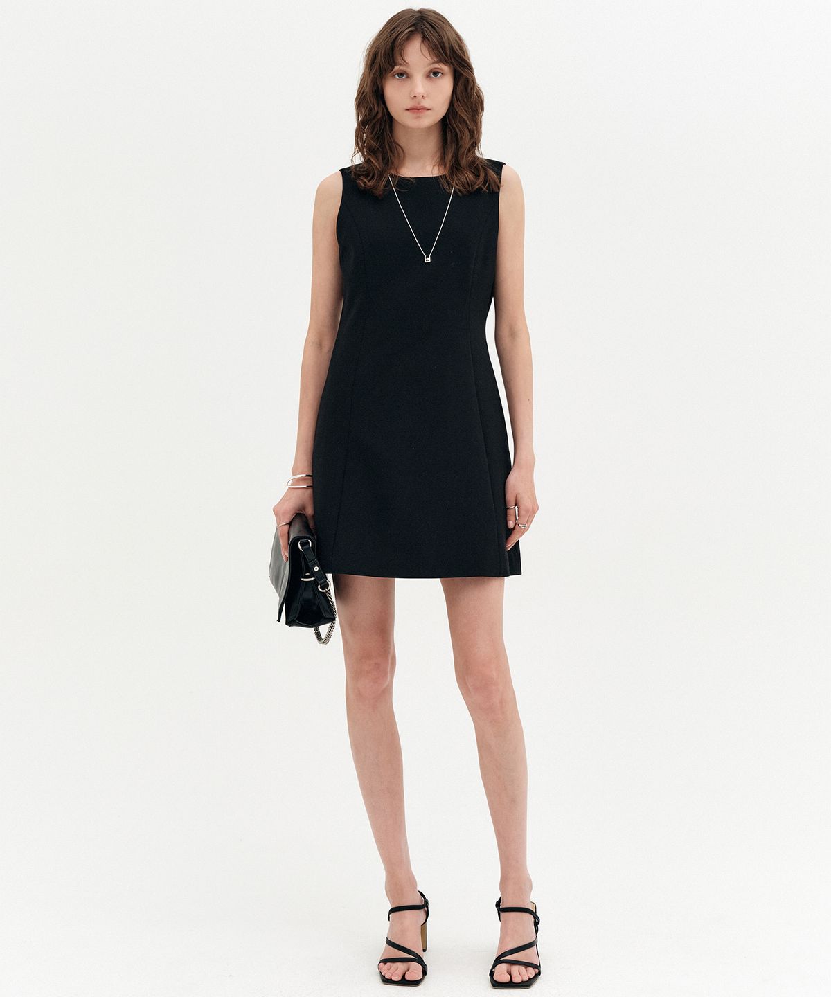 룩캐스트(LOOKAST) 에리카 썸머 울 클레식 미니 드레스_블랙 / ERICA SUMMER WOOL CLASSIC MINI DRESS_BLACK