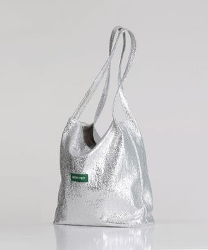 무심한듯 박시한 쇼퍼백 53 윤슬 텍스쳐 - silver