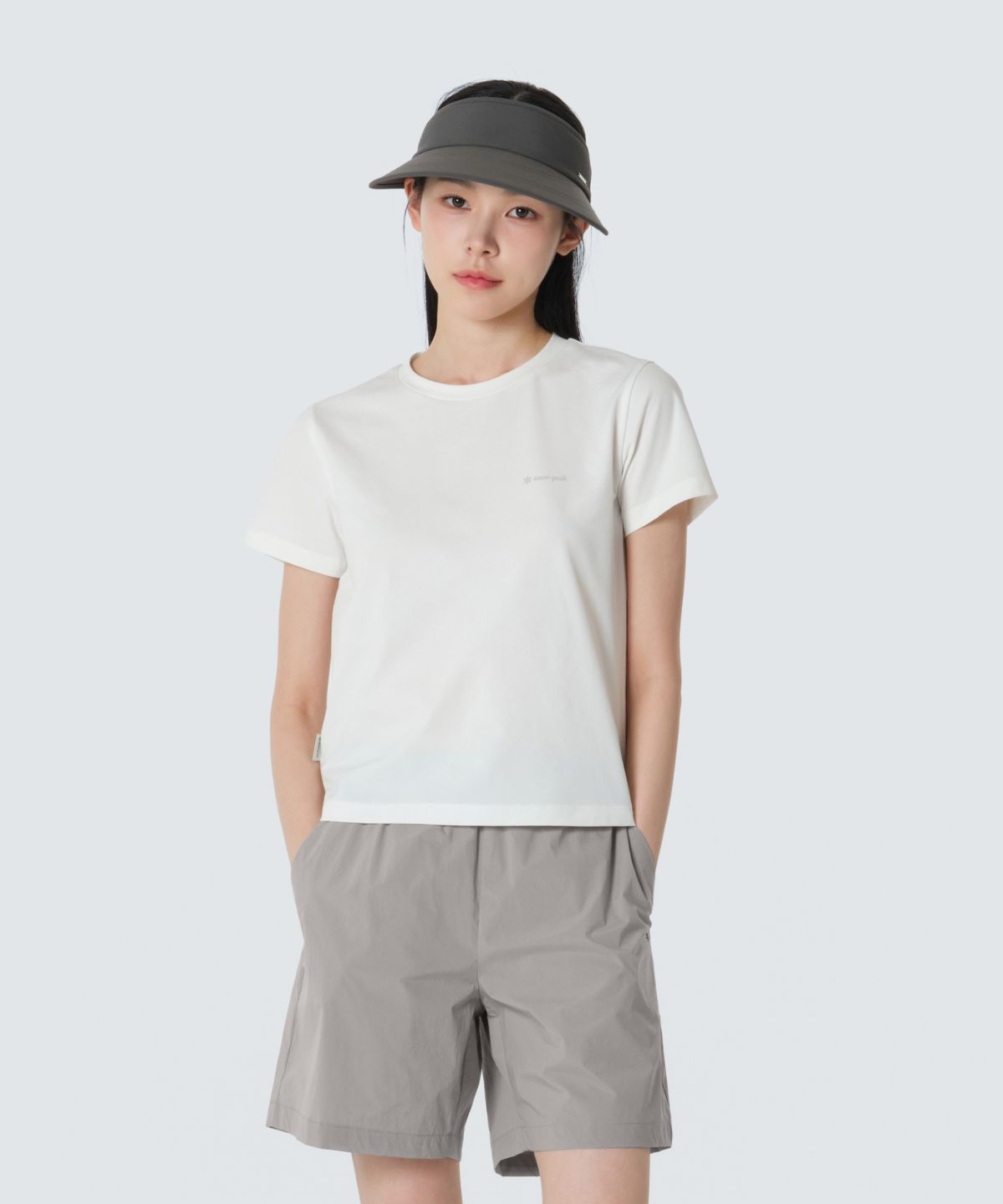 스노우피크 어패럴(SNOWPEAK APPAREL) 리젠 퀵드라이 여성 슬림핏 반팔 티셔츠 (S26MWTTS51) Off White