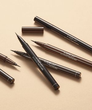 맥퀸뉴욕 워터프루프 붓펜 브러쉬 아이라이너 /슬림 샤프 리퀴드 3컬러 0.6g