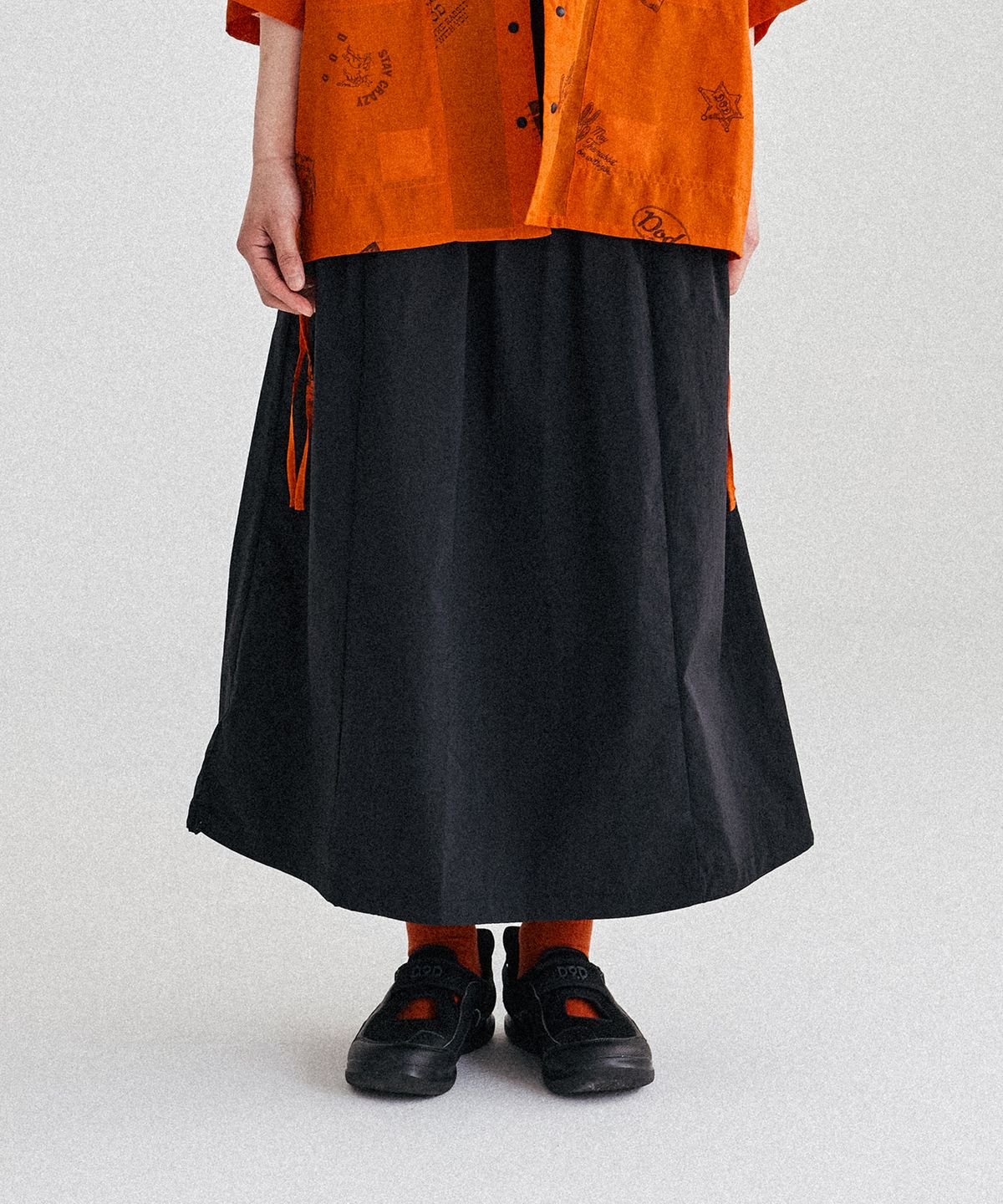 디오디(DOD) 여성) 스루스루 벌룬핏 스커트(BLACK)