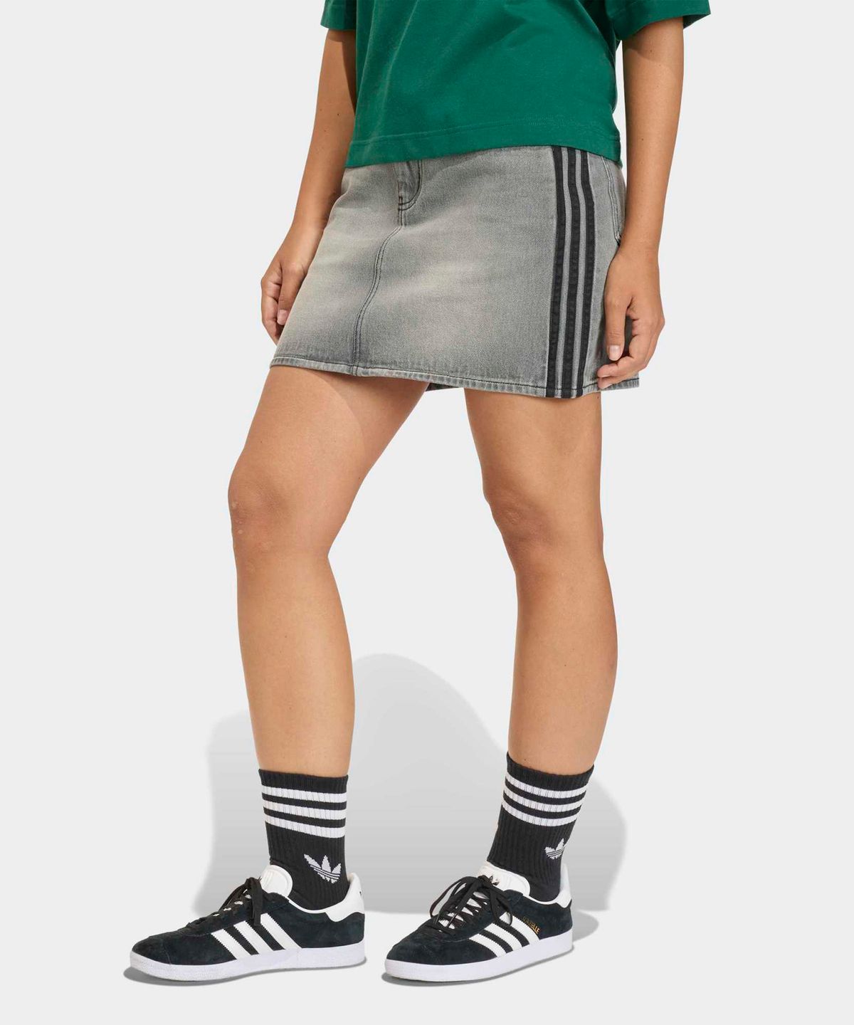 아디다스(ADIDAS) 3-스트라이프 데님 스커트 - 워싱그레이데님 / KD2925