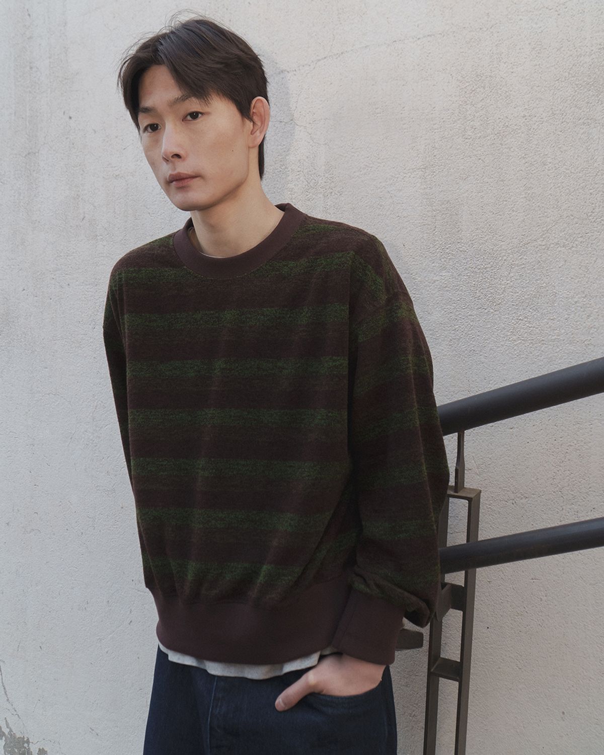 사일런트실러블(SILENTSYLLABLE) Grain stripe pullover knit / Brown