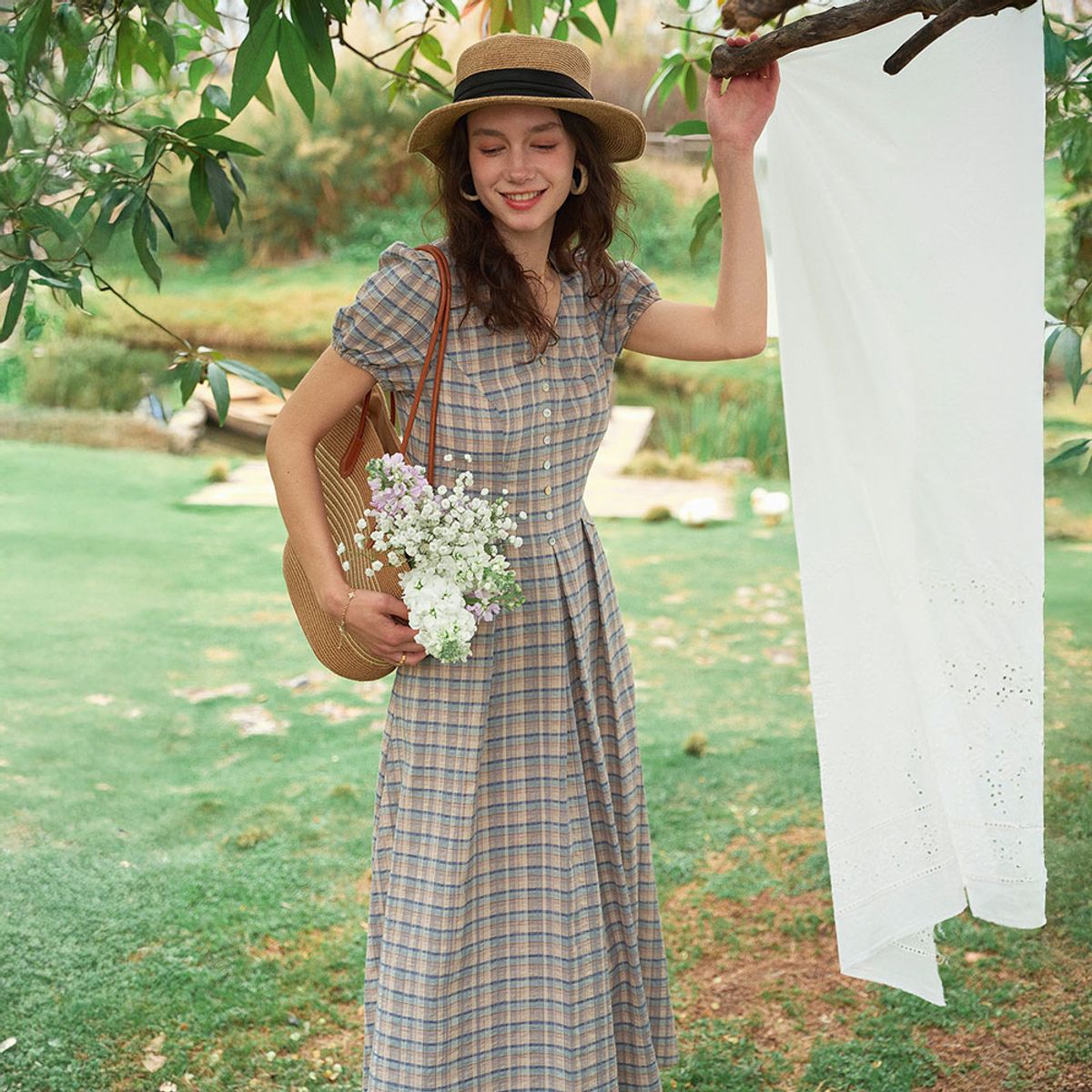 심플레트로(SIMPLE RETRO) SR_Ballad plaid v-neck dress