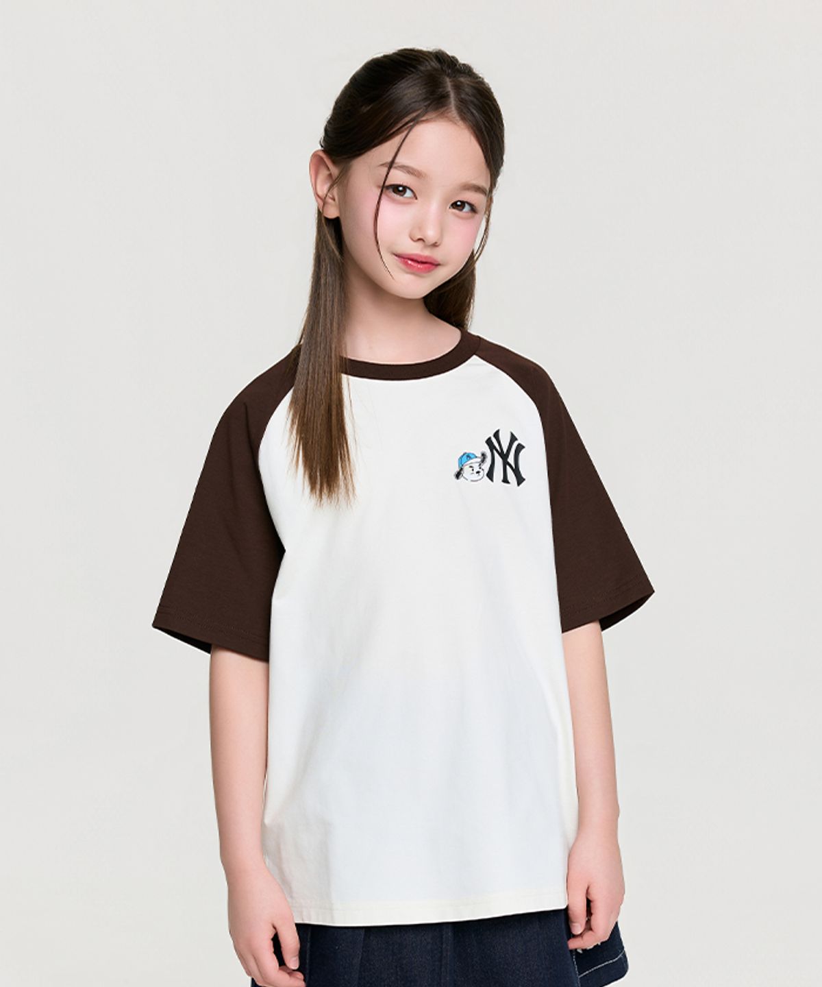 엠엘비 키즈(MLB KIDS) 스트릿 바크&바니 배색 라글란 티셔츠 NY (Ptn.Brown)