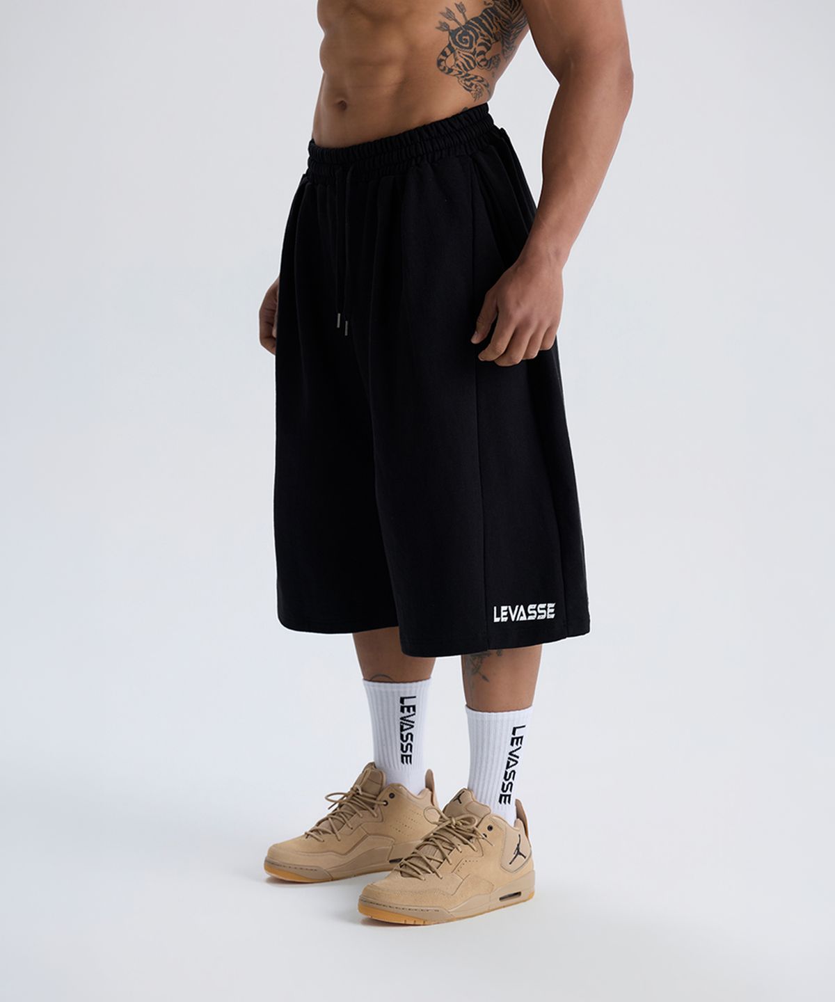 르바세(LEVASSE) Balloon Bermuda Shorts – Black