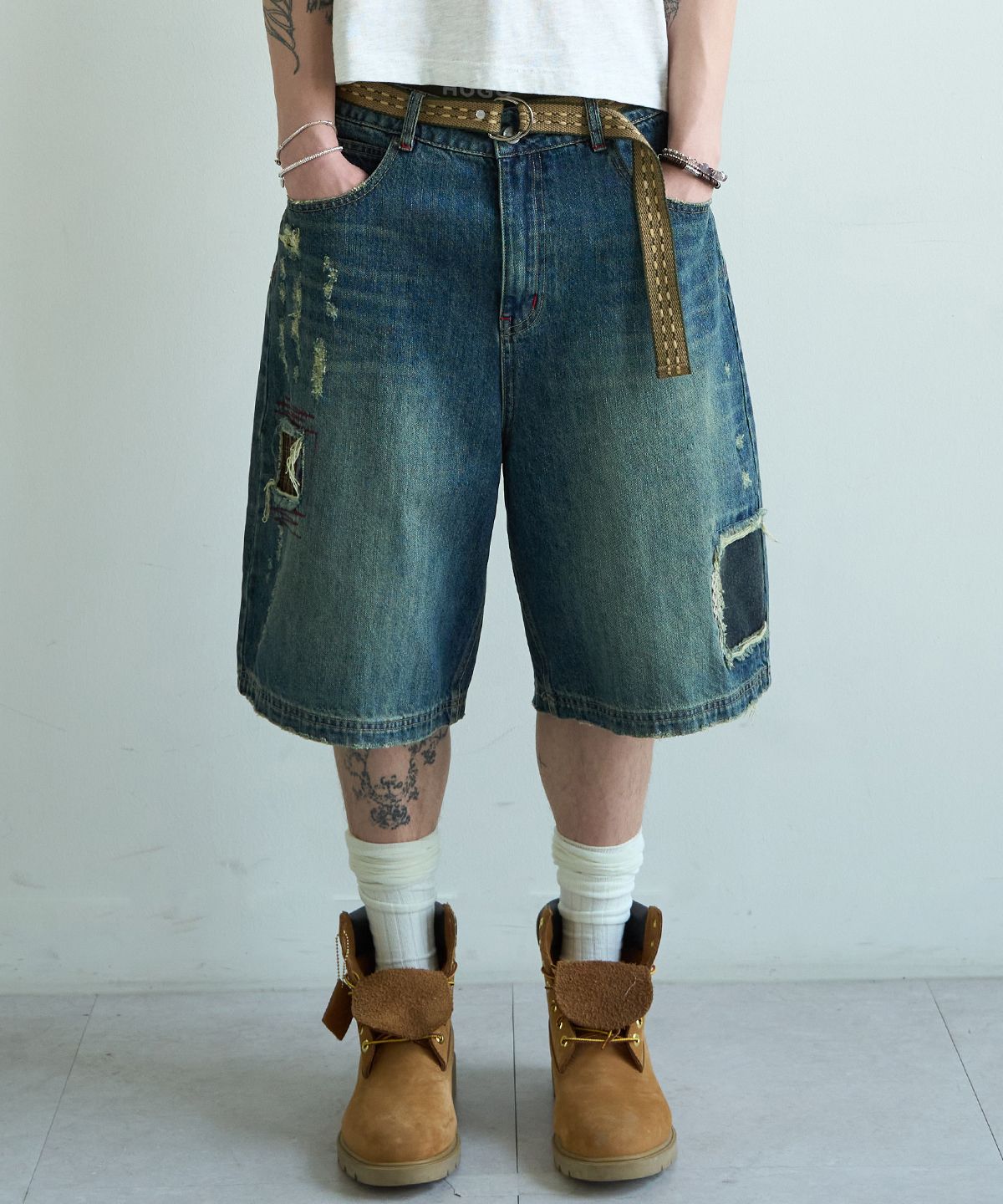 메인부스(MAINBOOTH) Repaired Denim Shorts(BLUE)