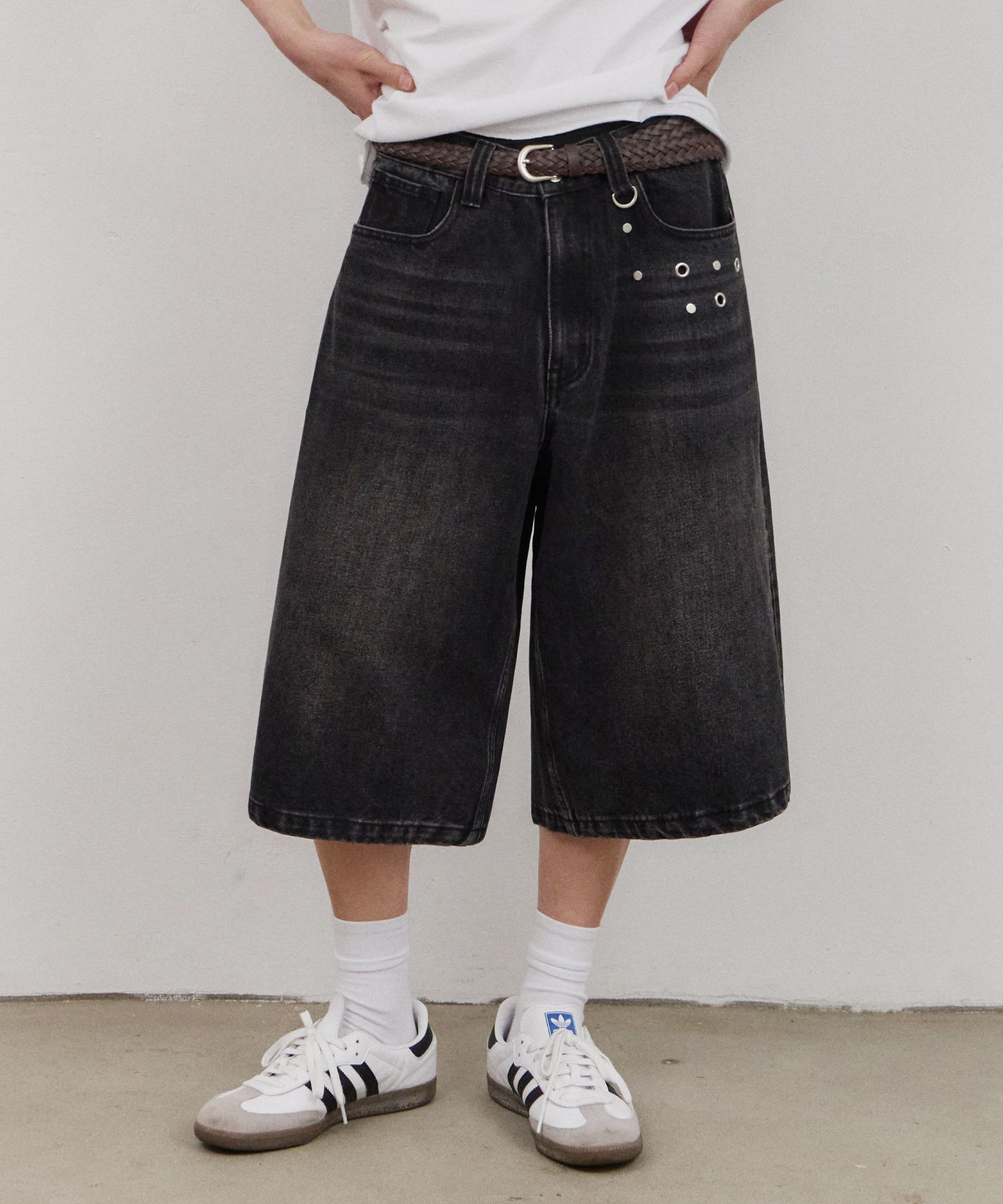 パンツ Shop faerie eyelet corset bermuda pants MUSINSA | URBANSTOFF Eyelet Stud Bermuda Pants (Black)