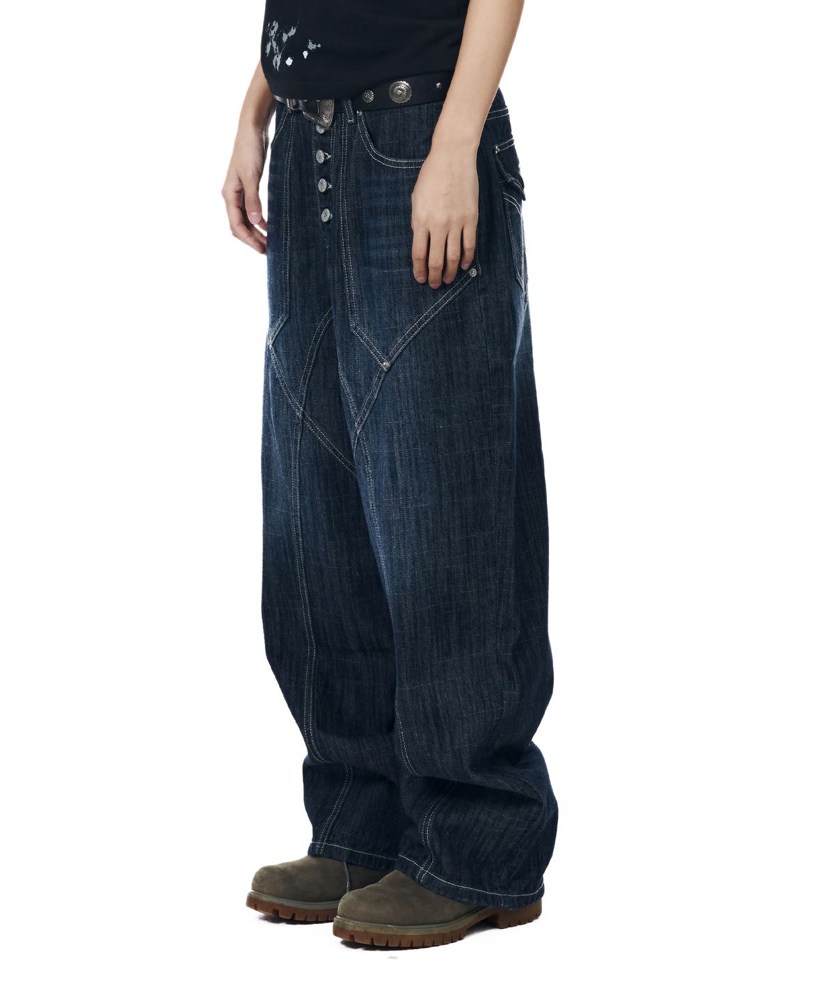 아캄(AAKAM) Oblique Incision Denim Pants (Blue)