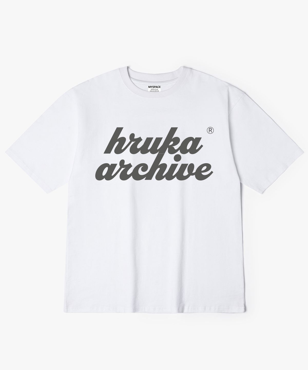 히루카 아카이브(HIRUKA ARCHIVE) OVERLAP 차콜 로고 반팔티셔츠