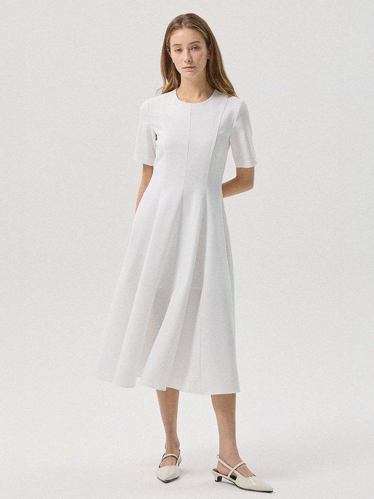 아흐레(AHRE) Lino Flare Tension One-Piece Dress_WHITE