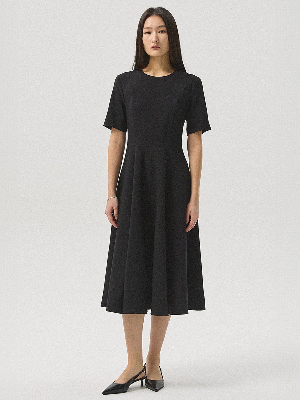 아흐레(AHRE) Lino Flare Tension One-Piece Dress_BLACK