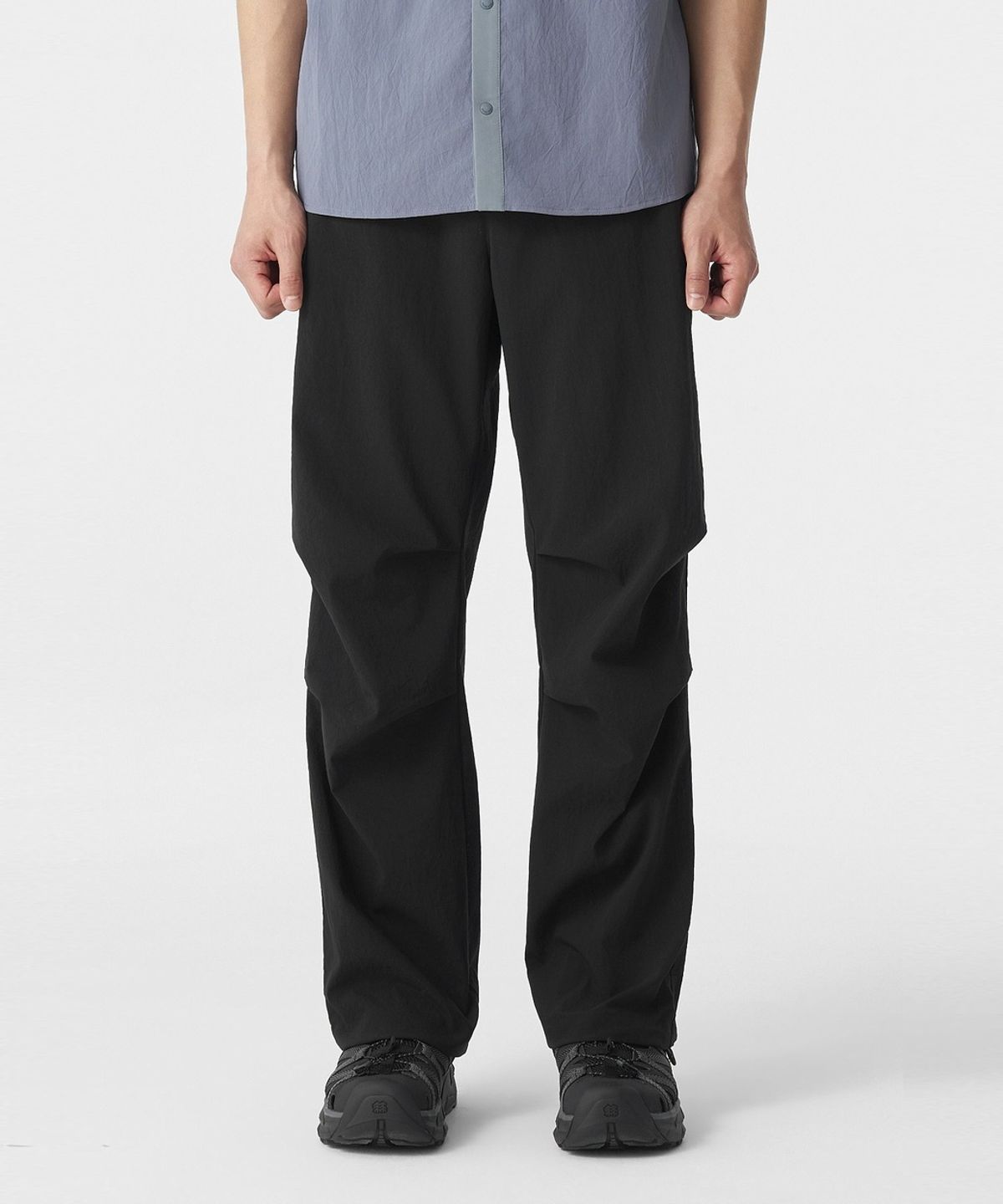 코오롱스포츠(KOLON SPORT) 남성 에어도트 와이드핏 파라슈트 팬츠 TLPNM26513BLK