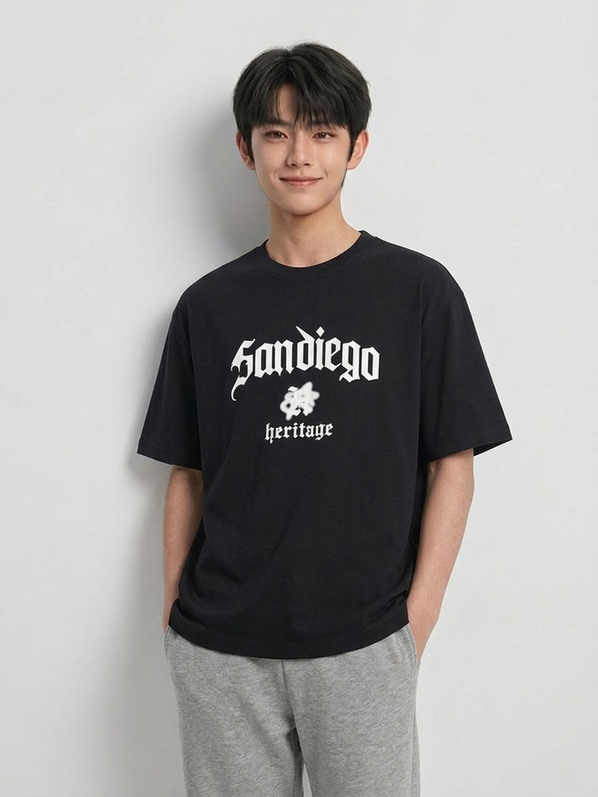 행텐 틴즈(HANGTEN TEENS) 틴즈 올드 잉글리쉬 그래피티 반팔 티셔츠_100(14570-031-404-31)