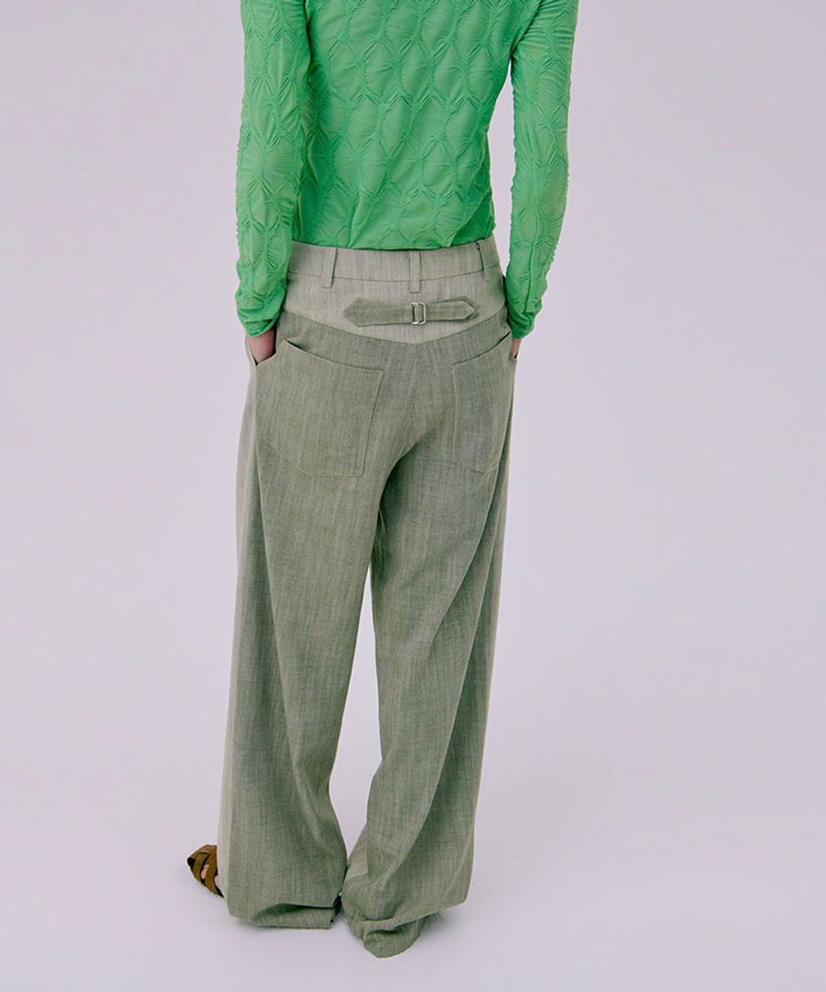 분더캄머(WNDERKAMMER) 26 Classic Tuck Pants_Light Khaki(26 클래식 턱 팬츠_라이트 카키)
