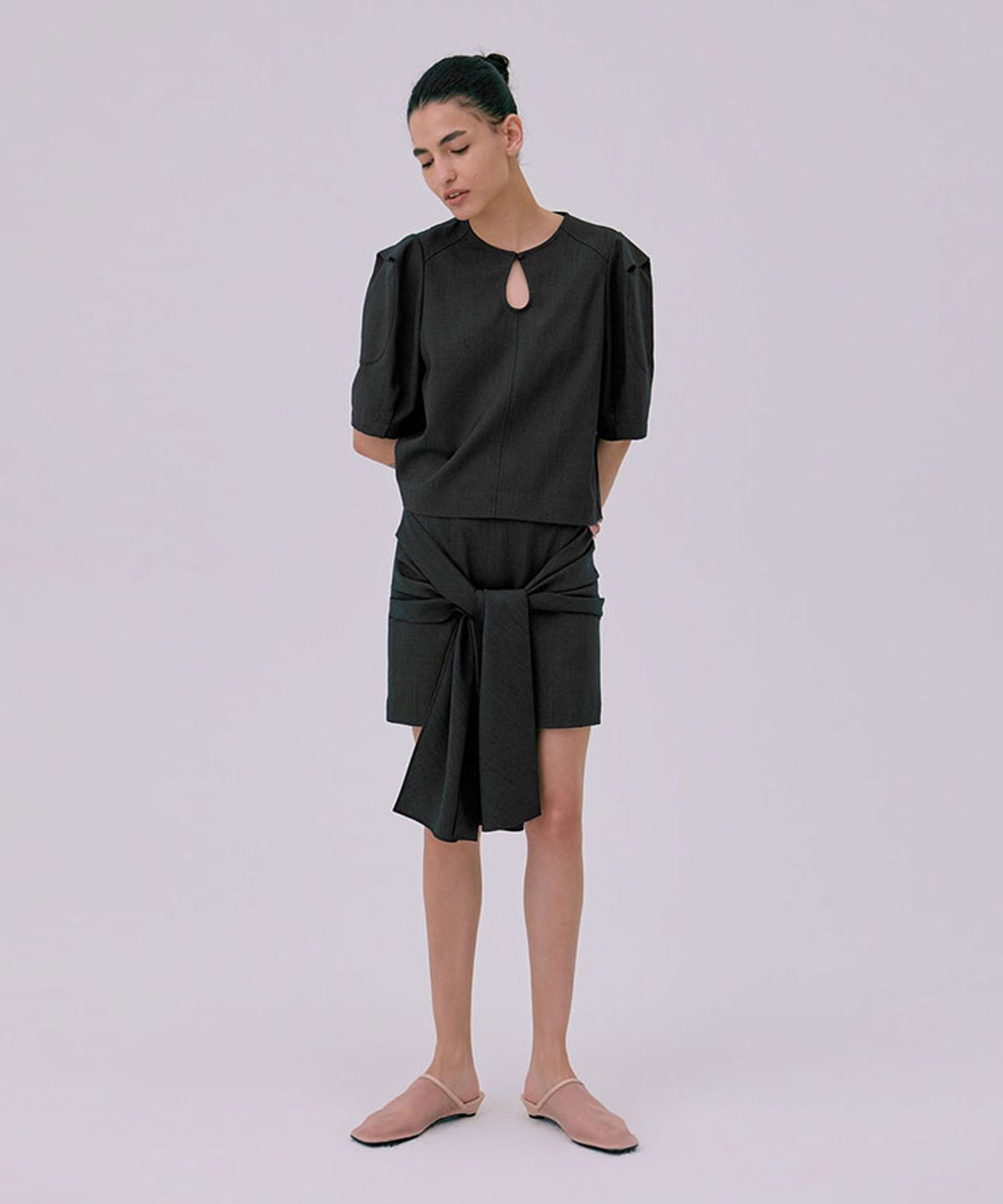 분더캄머(WNDERKAMMER) Tied Mini Skirt_Navy(타이드 미니스커트_네이비)
