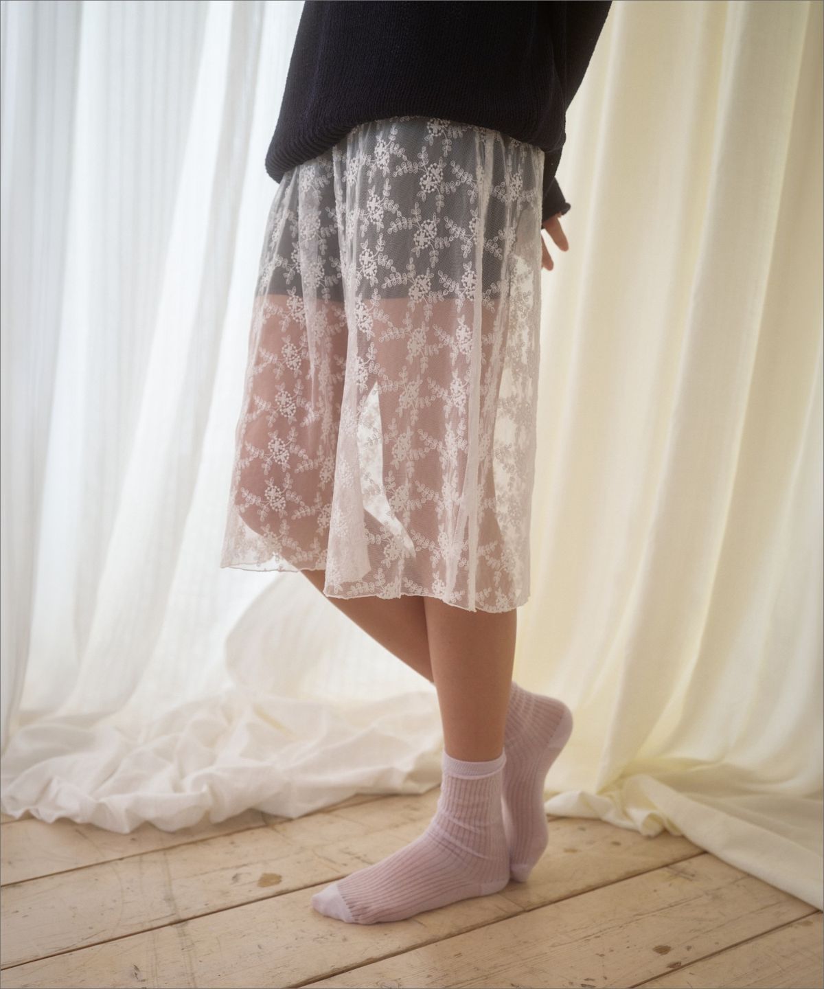 망고매니플리즈(MANGO MANY PLEASE) SHAM LACE SKIRT_IVORY
