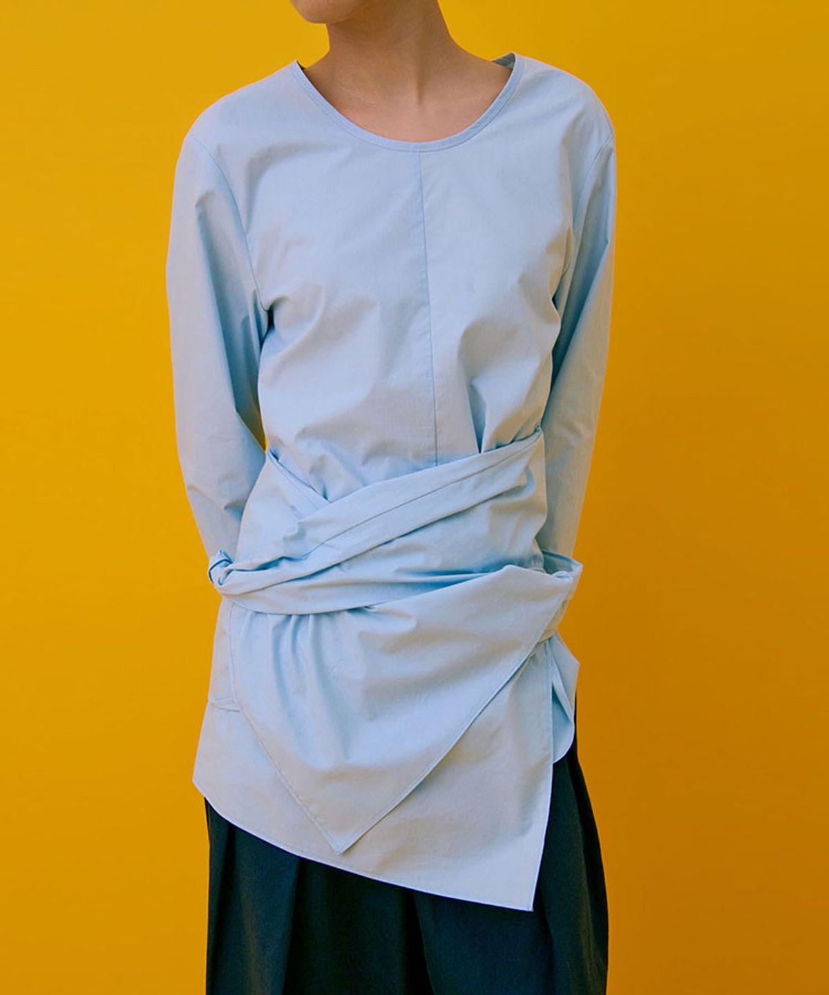 분더캄머(WNDERKAMMER) Drape Blouse_Light Blue(드레이프 블라우스_연한 파란색)