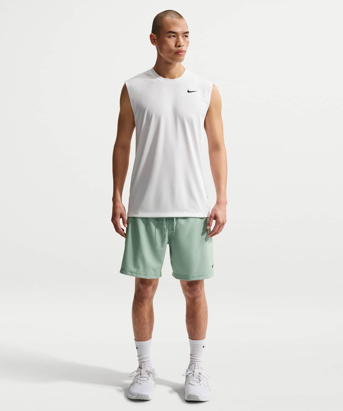 나이키(NIKE) 드라이 핏 폼 7인치 언라인드 버서타일 쇼츠 M - 스팀:블랙 / DV9858-008