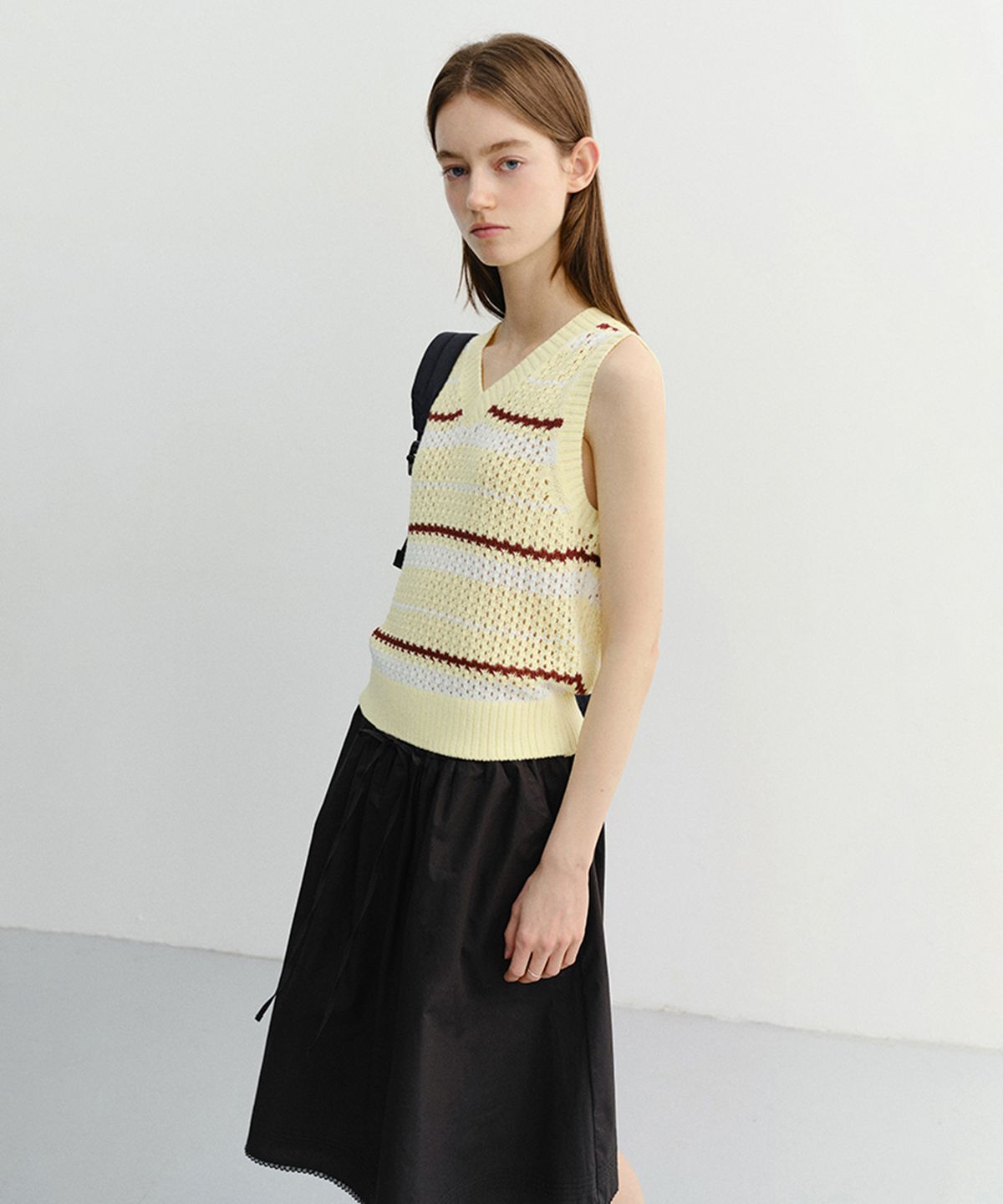 던스트(DUNST) UNISEX CHUNKY STRIPED KNIT VEST_UDSW6B130_BUTTER