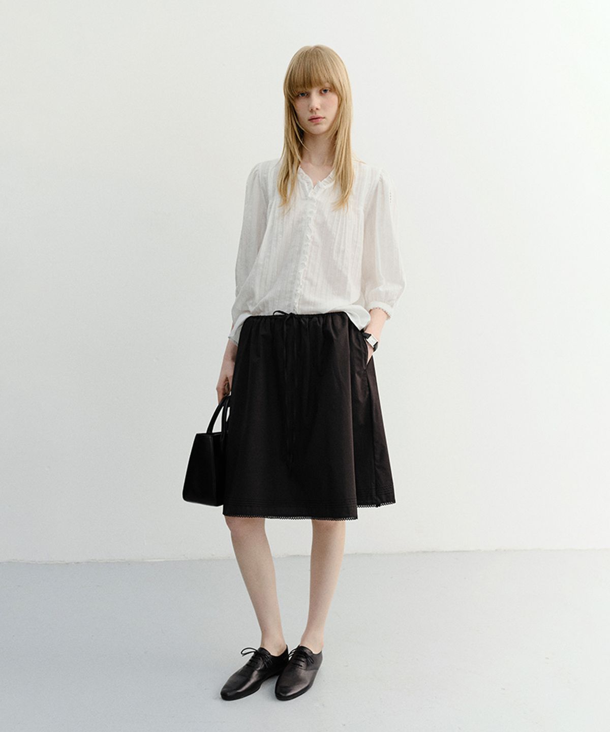 던스트(DUNST) JANE FRILL BLOUSE_UDBL6B222_WHITE