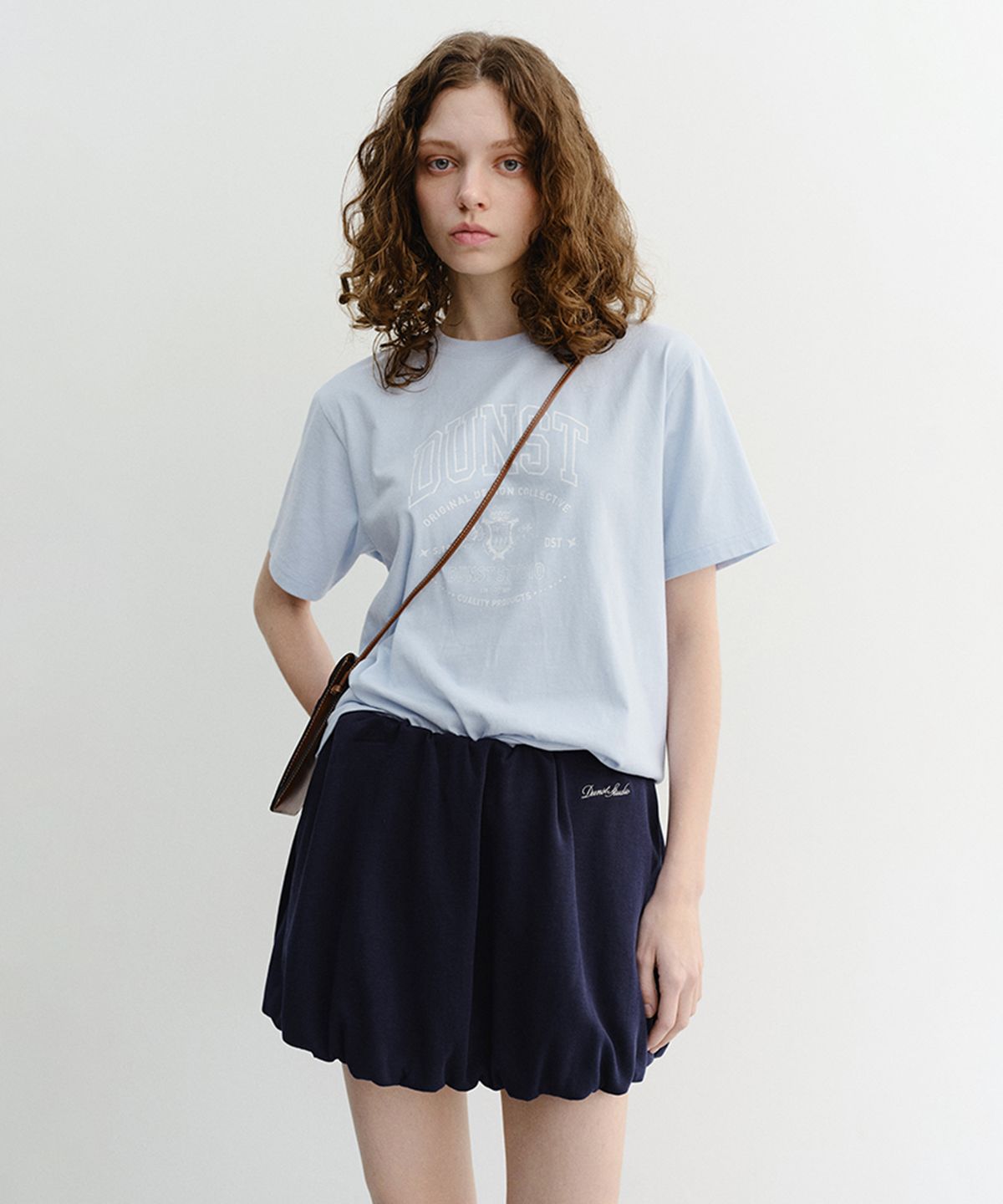 던스트(DUNST) UNISEX CUPID ARCH LOGO T-SHIRT_UDTS6B129_SOFT BLUE