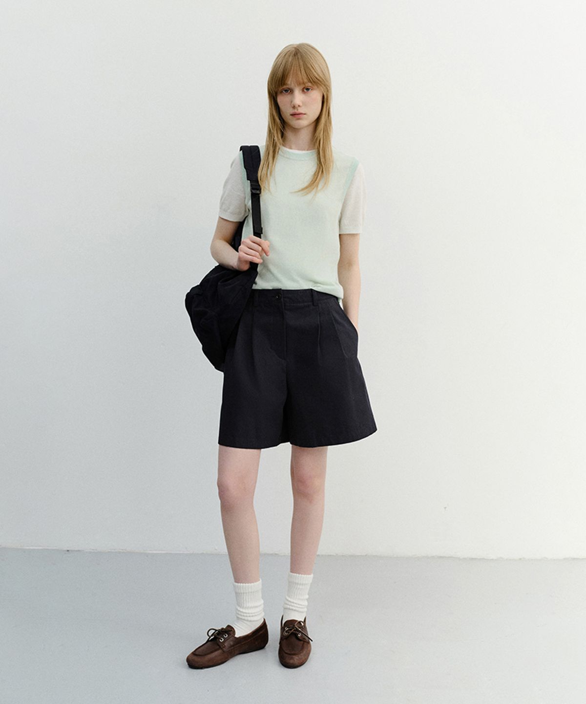 던스트(DUNST) DOUBLE PLEATED BERMUDA SHORTS_UDPA6B244_NAVY