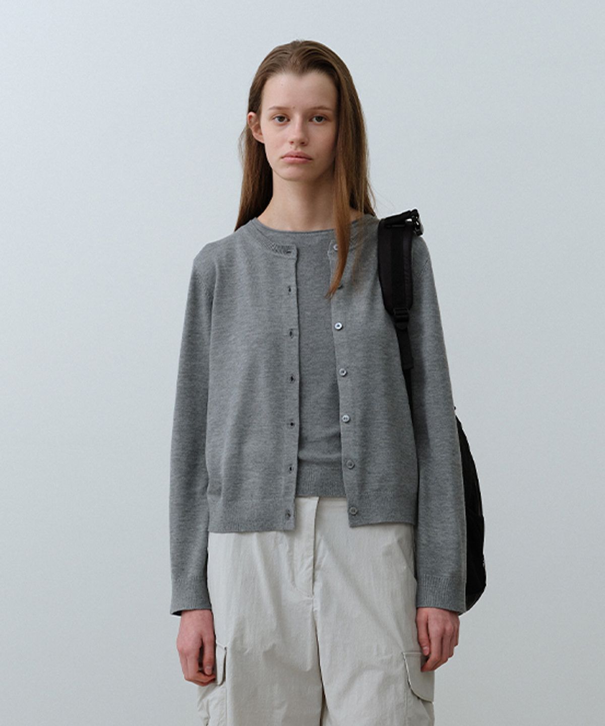 나우(nau) W 라운드 넥 가디건 Melange Gray