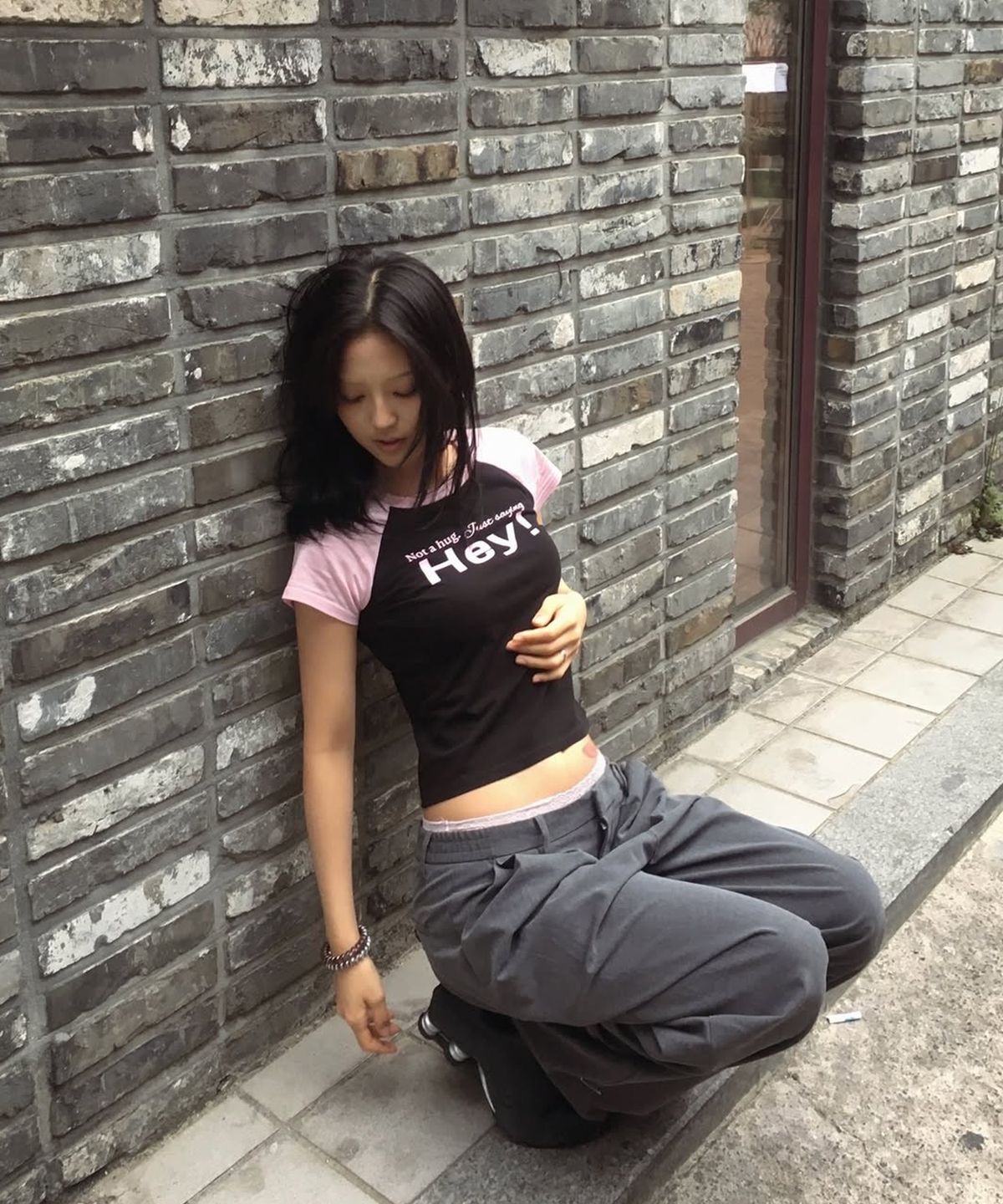 라라폭스(LALAFOX) HEY RAGLAN SLIM T-SHIRT BLACK BS2CH015