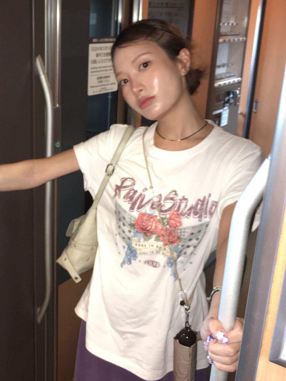 레이브(RAIVE) Dot Rose Graphic T-shirts VW6ME434_3color